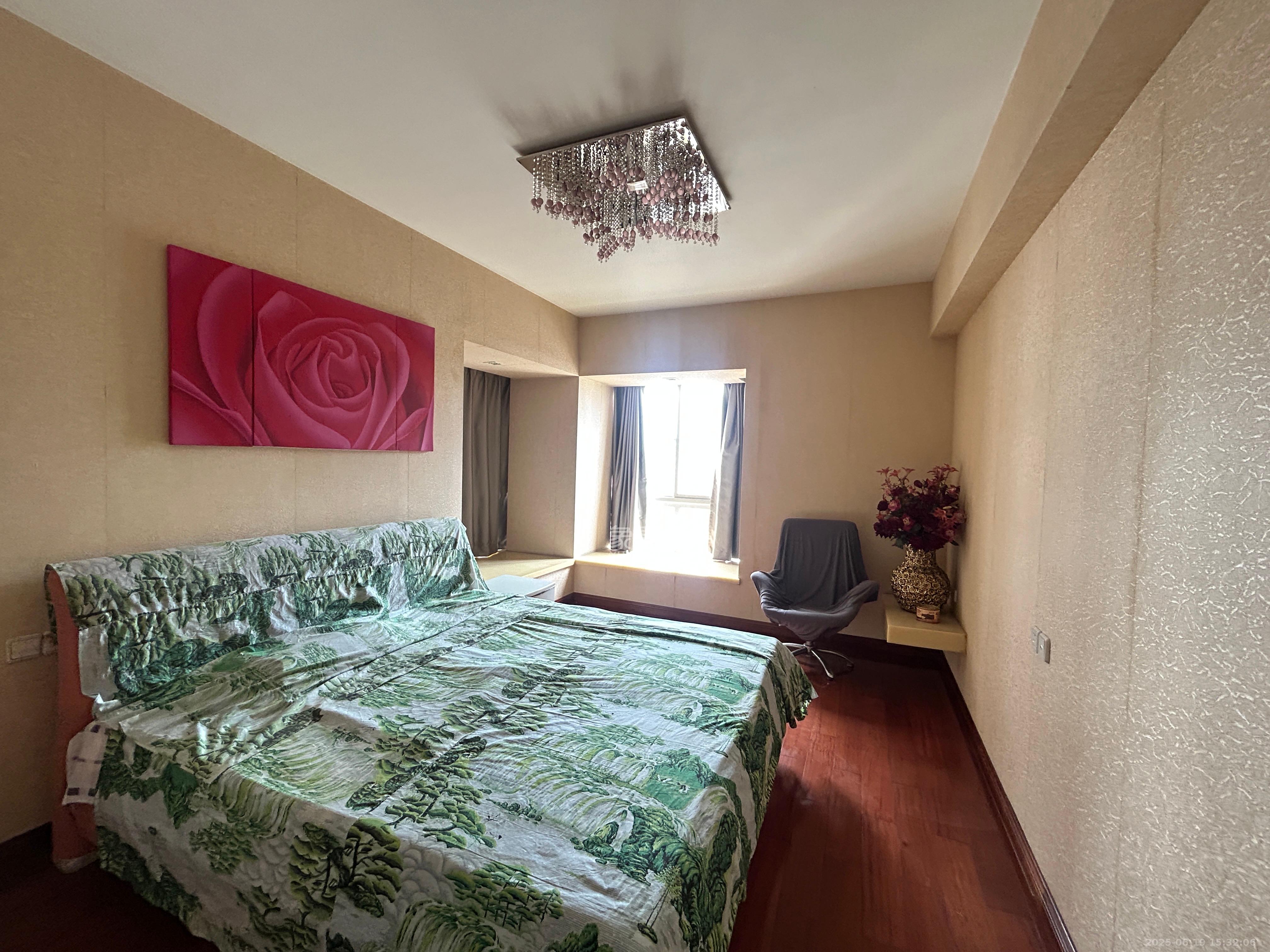 新世纪花苑 4室2厅2卫 5500.0元/月 新世纪花苑 4室2厅2卫 5500.0元/月室内图