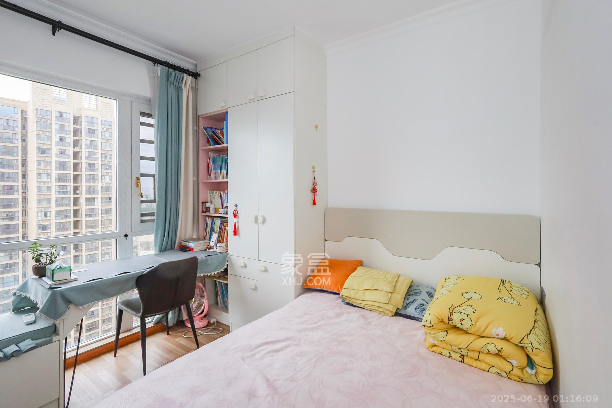 钰龙天下二期（钰龙佳园）  3室2厅2卫    222.0万卧室