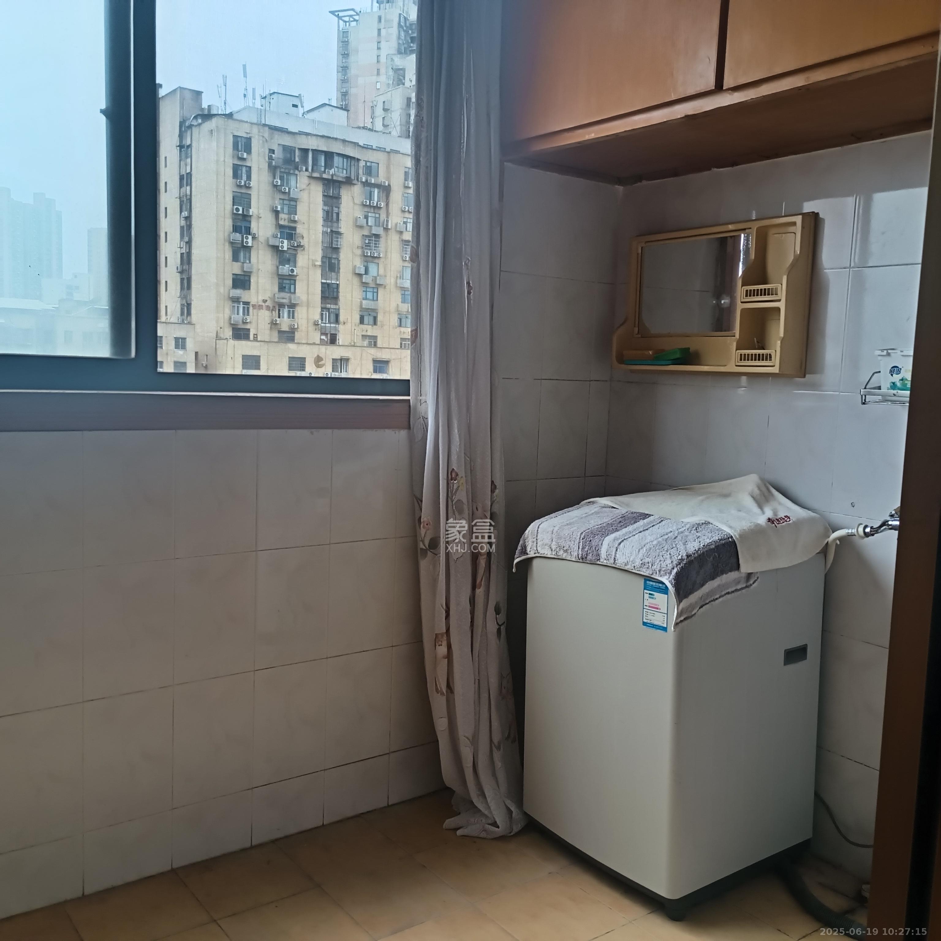 建行芙蓉支行宿舍 2室2厅1卫 2800.0元/月 建行芙蓉支行宿舍 2室2厅1卫 2800.0元/月室内图