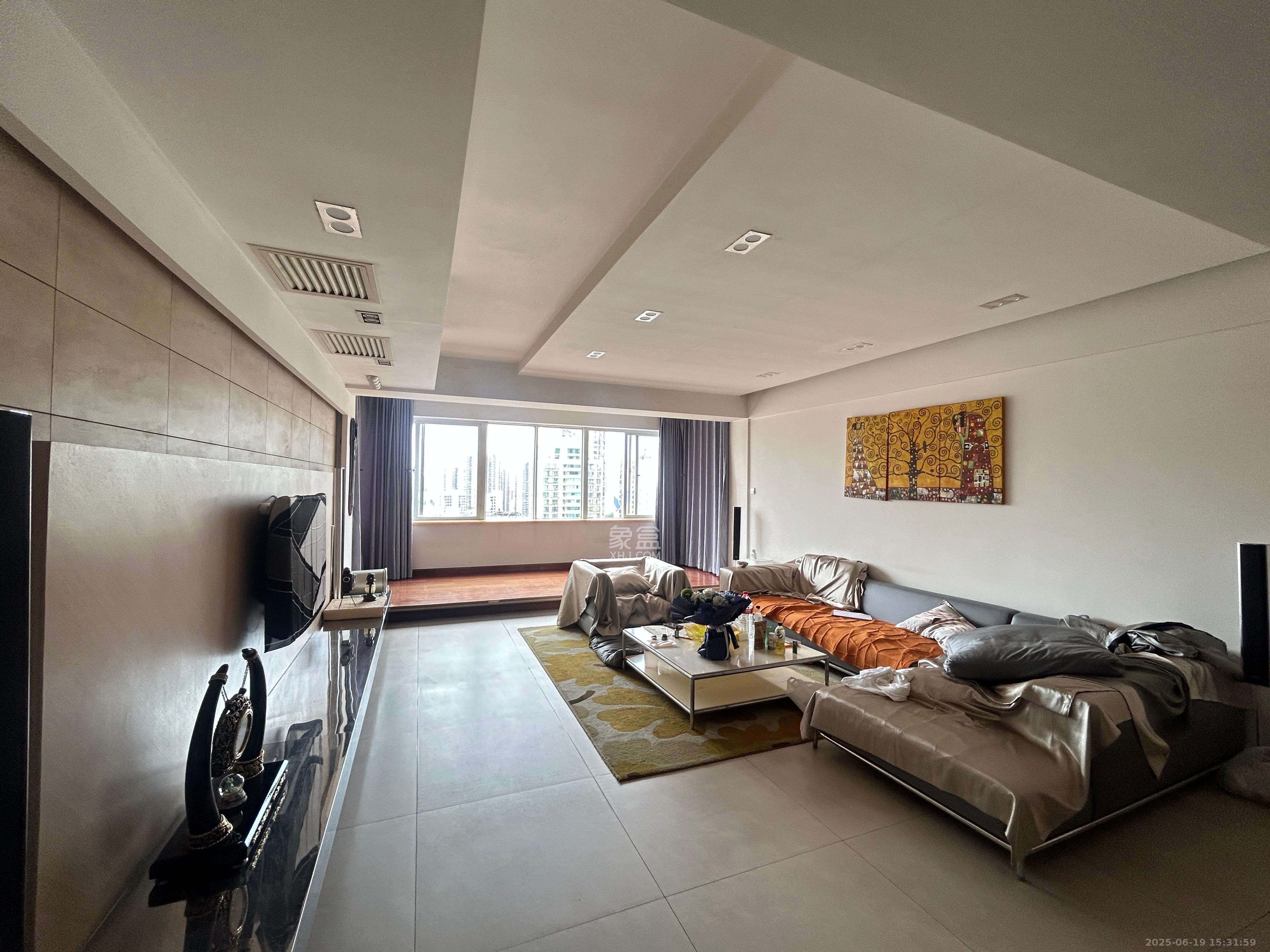 新世纪花苑 4室2厅2卫 5500.0元/月 新世纪花苑 4室2厅2卫 5500.0元/月室内图