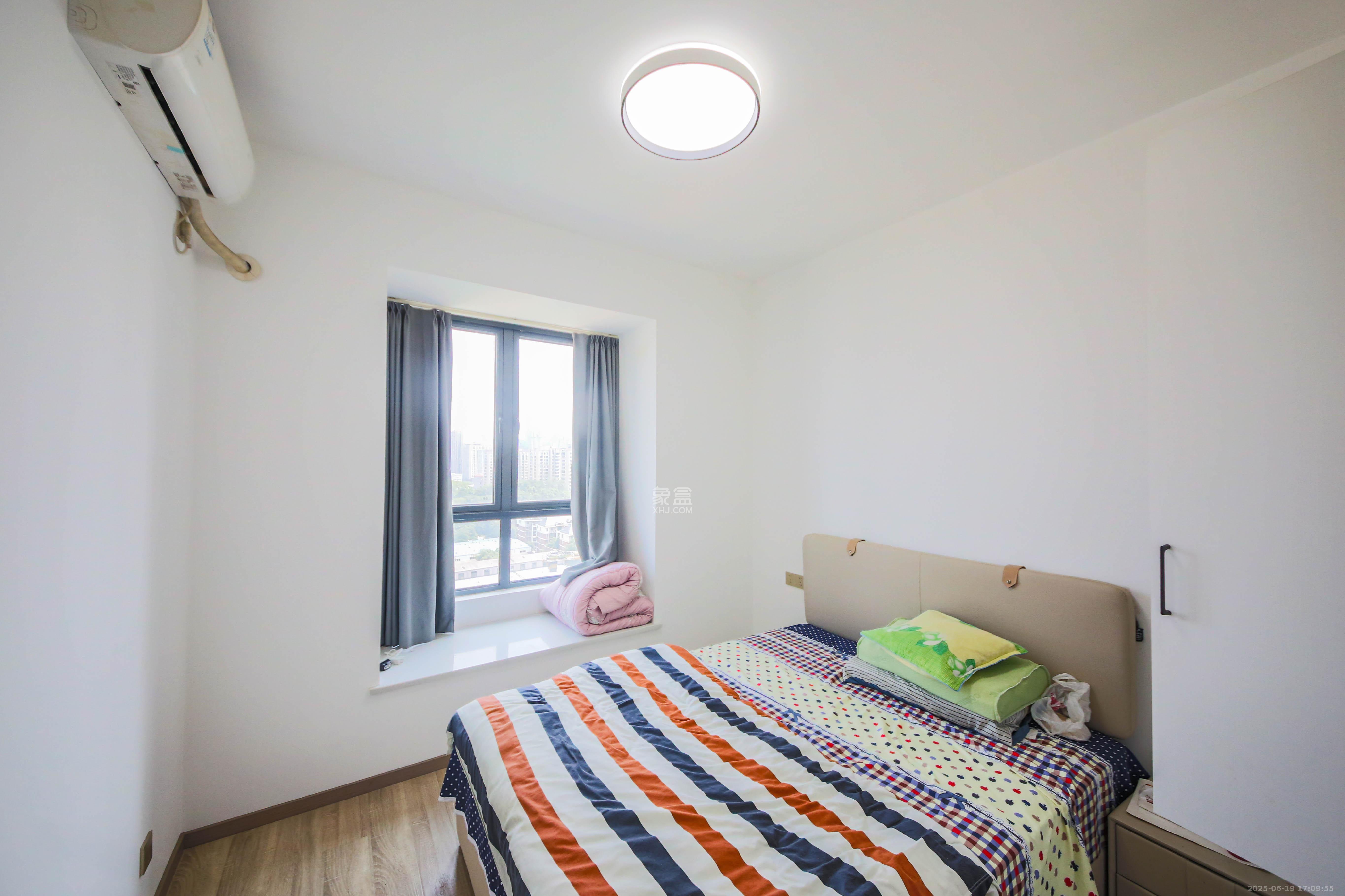 中建钰和城  3室2厅2卫    133.0万 中建钰和城  3室2厅2卫    133.0万卧室