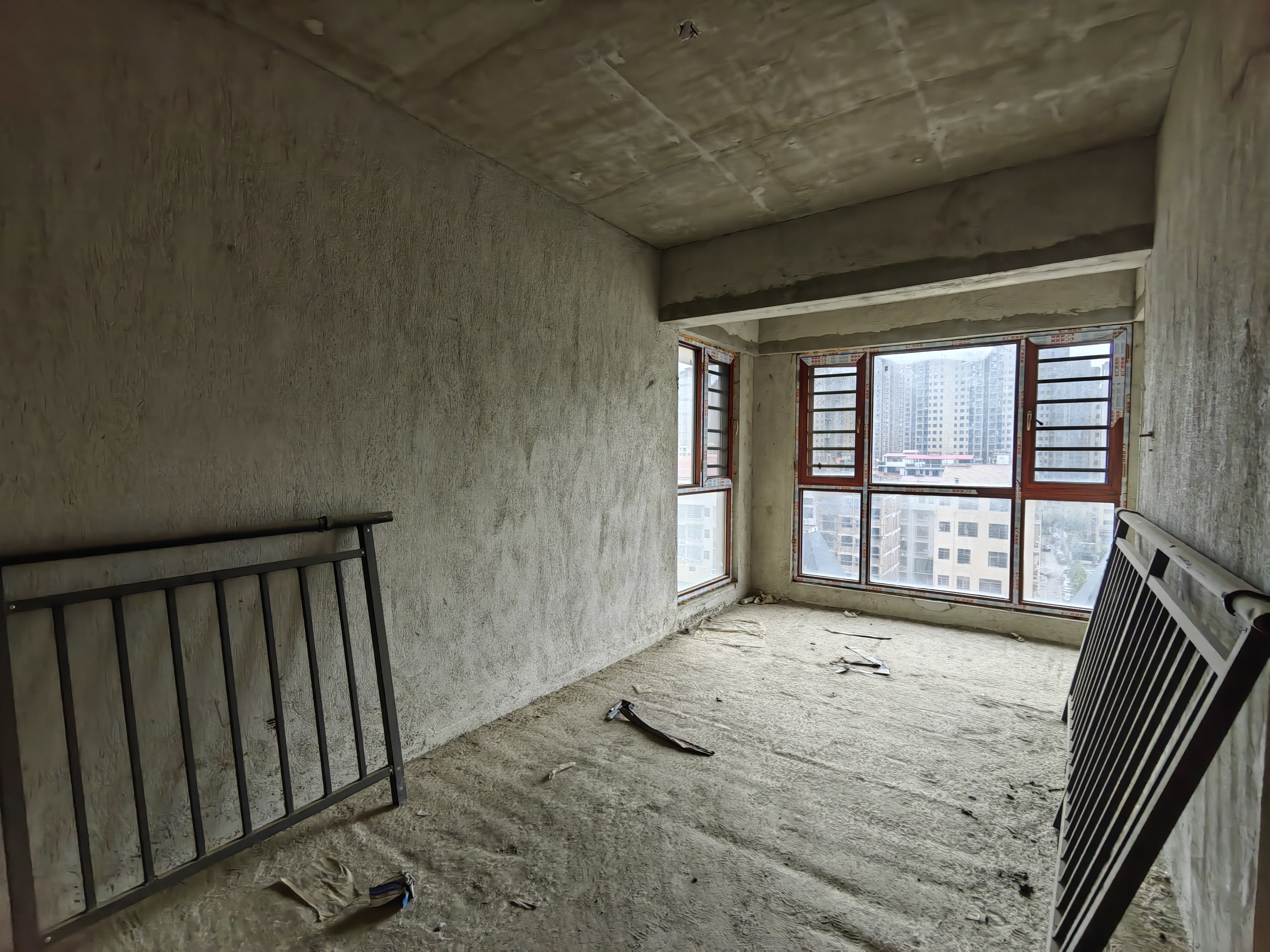 金泰嘉园 3室2厅1卫 56.8万 金泰嘉园 3室2厅1卫 56.8万客厅