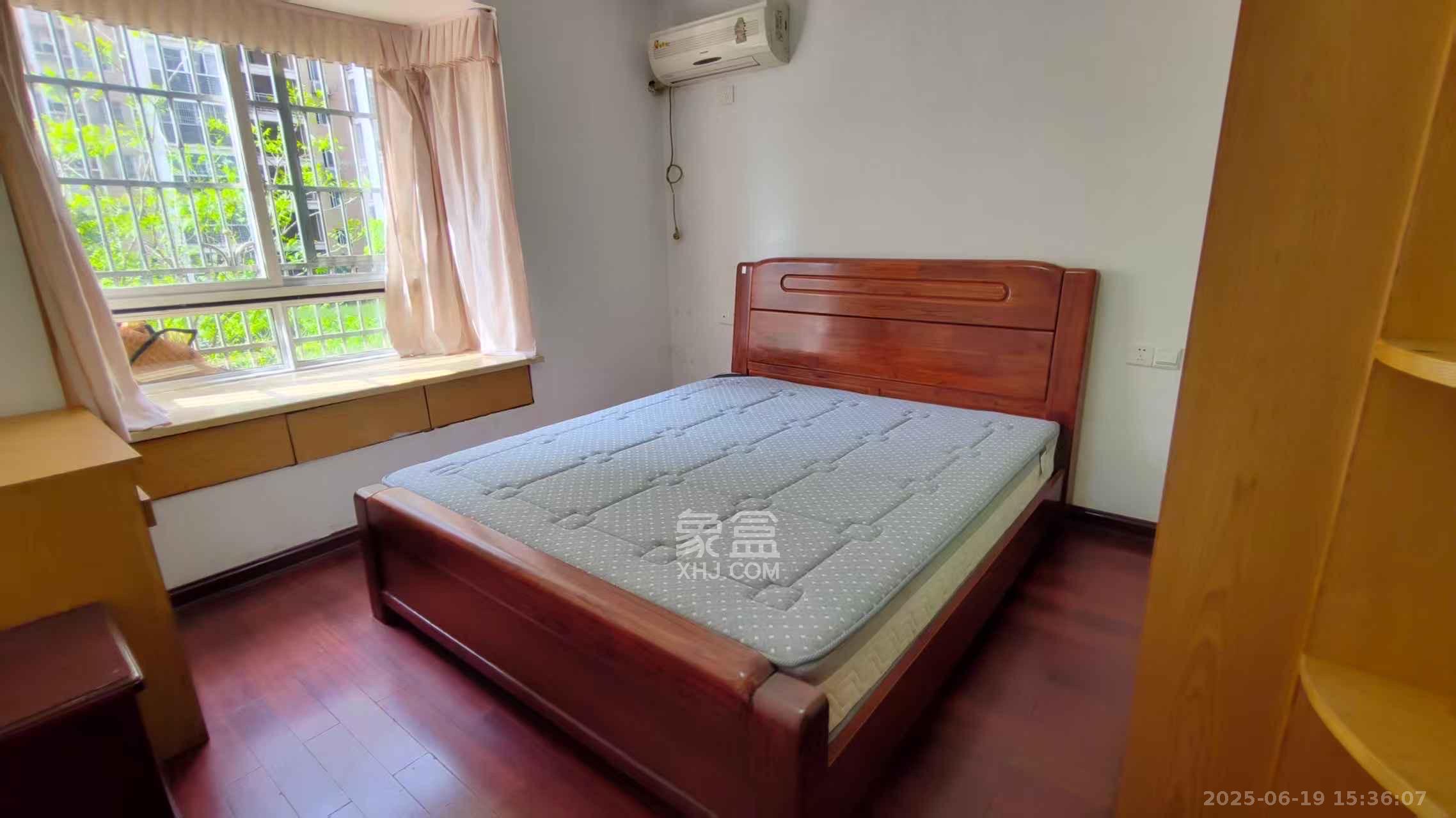 圣力华苑  3室2厅1卫   1650.00元/月室内图