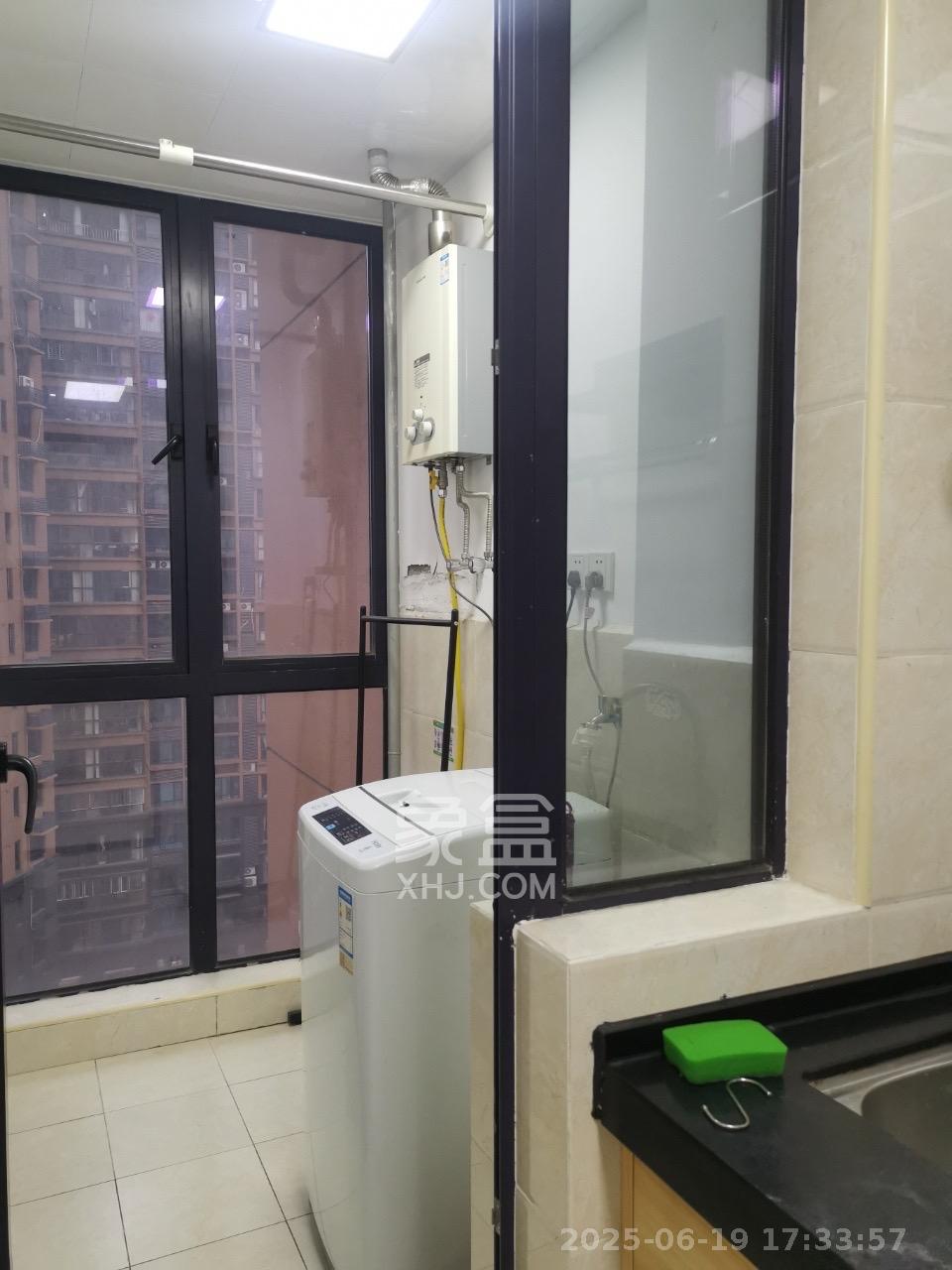 荣悦台  1室1厅1卫    1800.0元/月室内图
