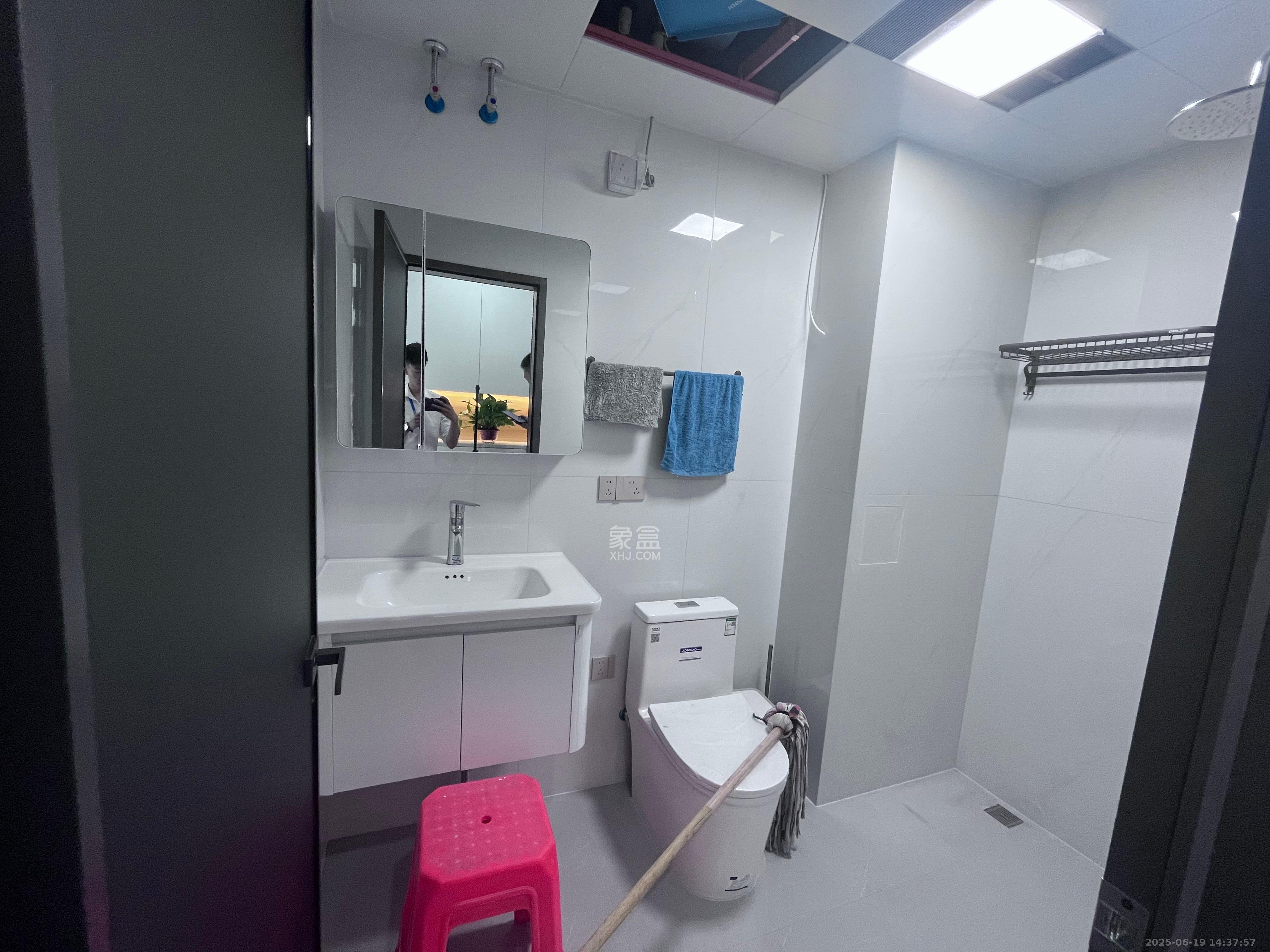 恒大誉府(融誉商业中心) 1室0厅0卫 1600.0元/月 恒大誉府(融誉商业中心) 1室0厅0卫 1600.0元/月室内图