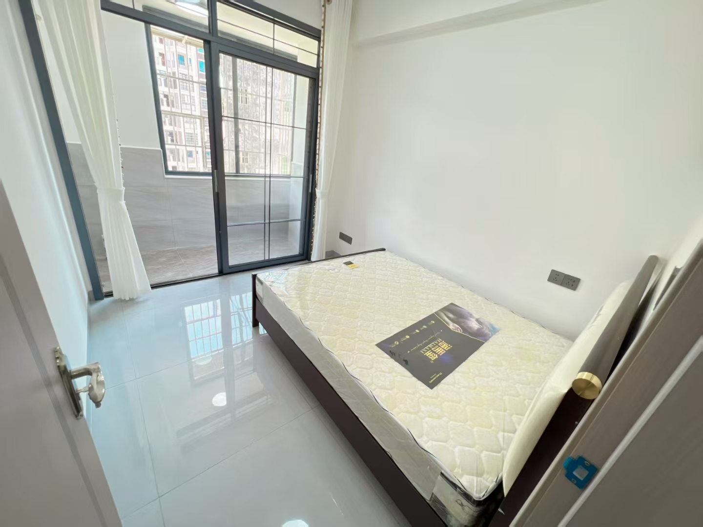 海阳小区 1室0厅0卫 102.0万 海阳小区 1室0厅0卫 102.0万客厅