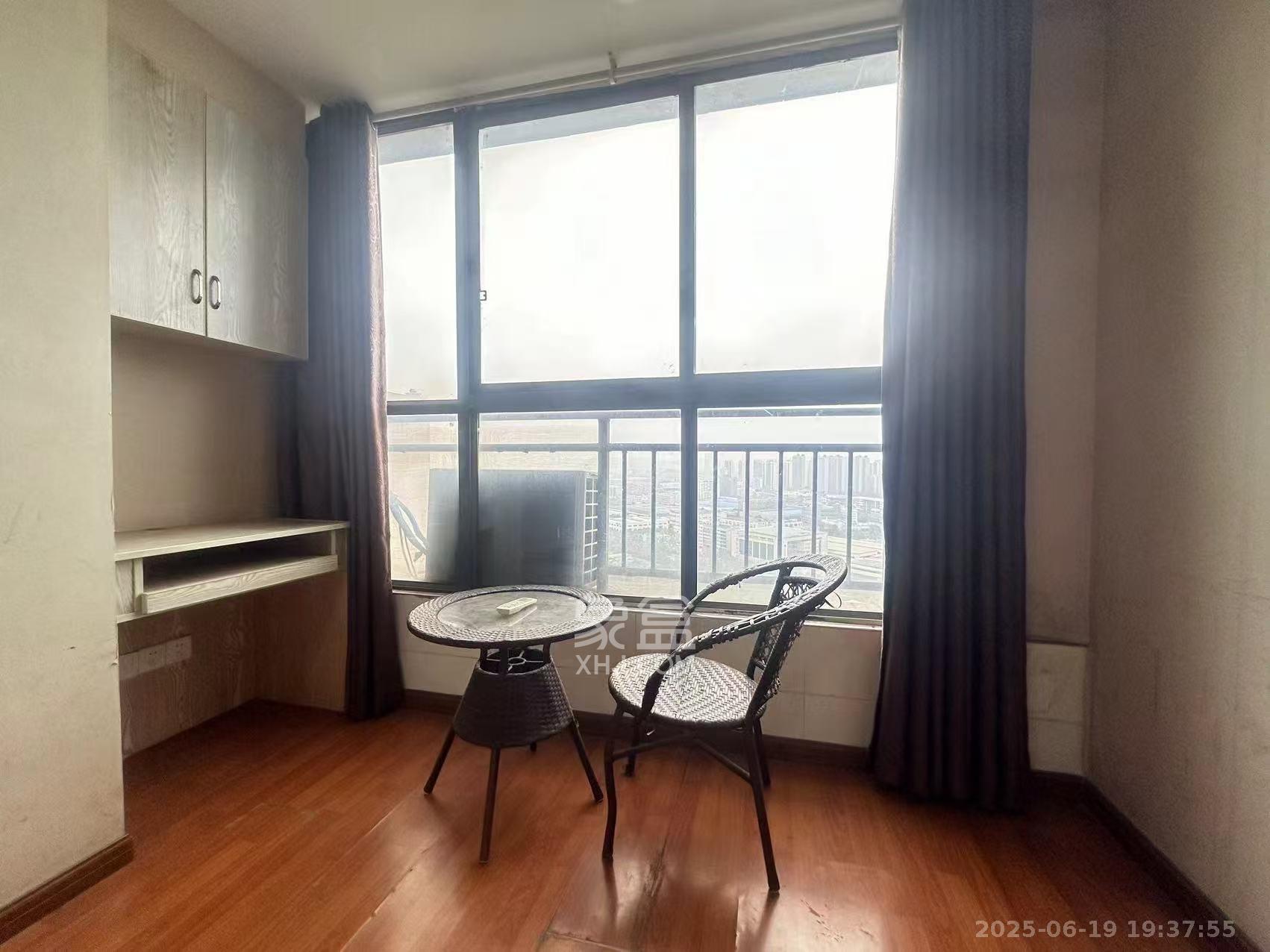 保利麓谷林语I区 1室1厅1卫 1400.0元/月 保利麓谷林语I区 1室1厅1卫 1400.0元/月室内图