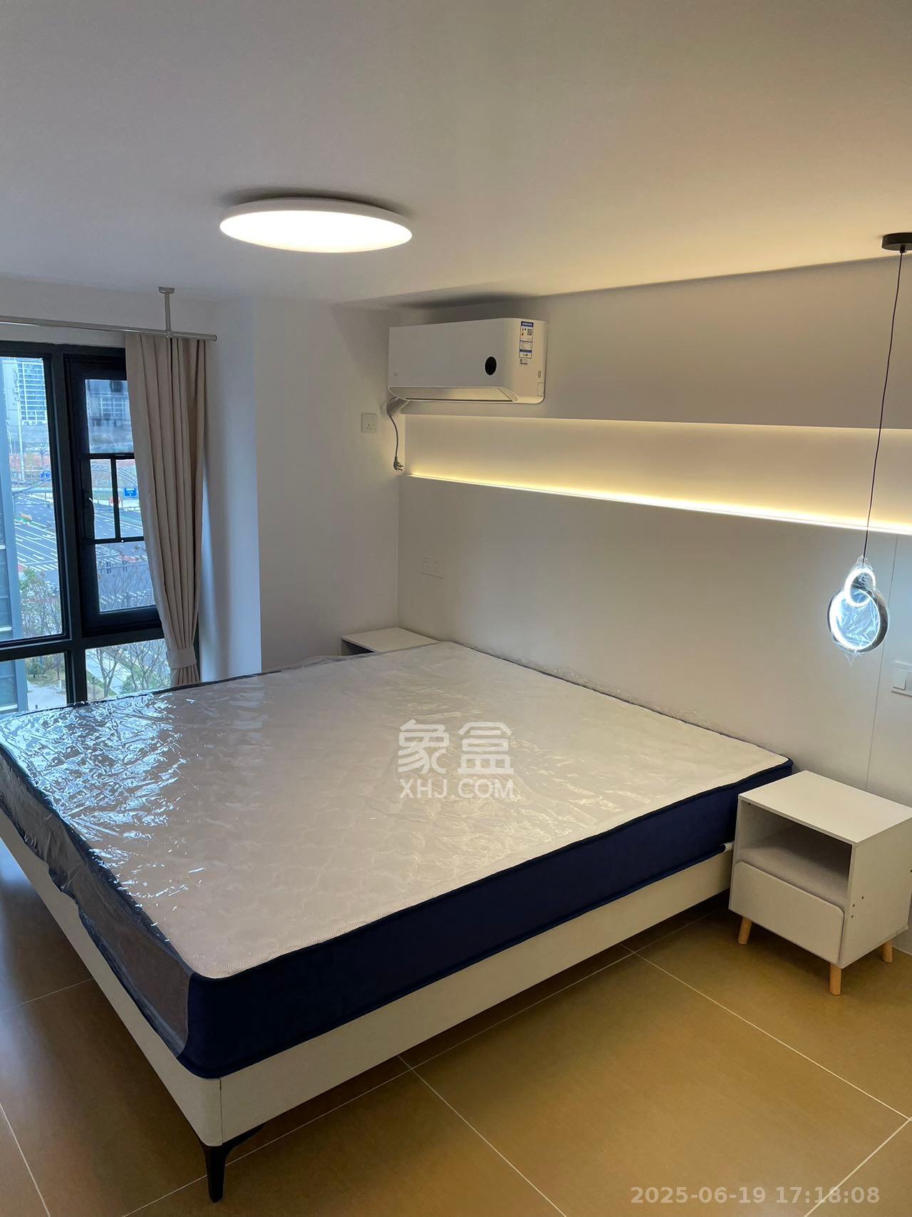 清控湖山雅居北区 2室2厅1卫 1800.0元/月 清控湖山雅居北区 2室2厅1卫 1800.0元/月室内图