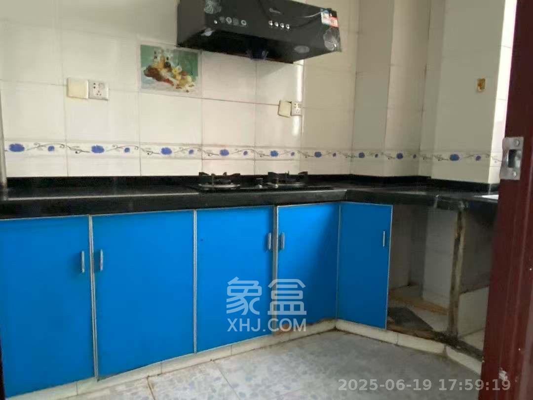 星典时代 3室2厅1卫 2100.0元/月 星典时代 3室2厅1卫 2100.0元/月室内图