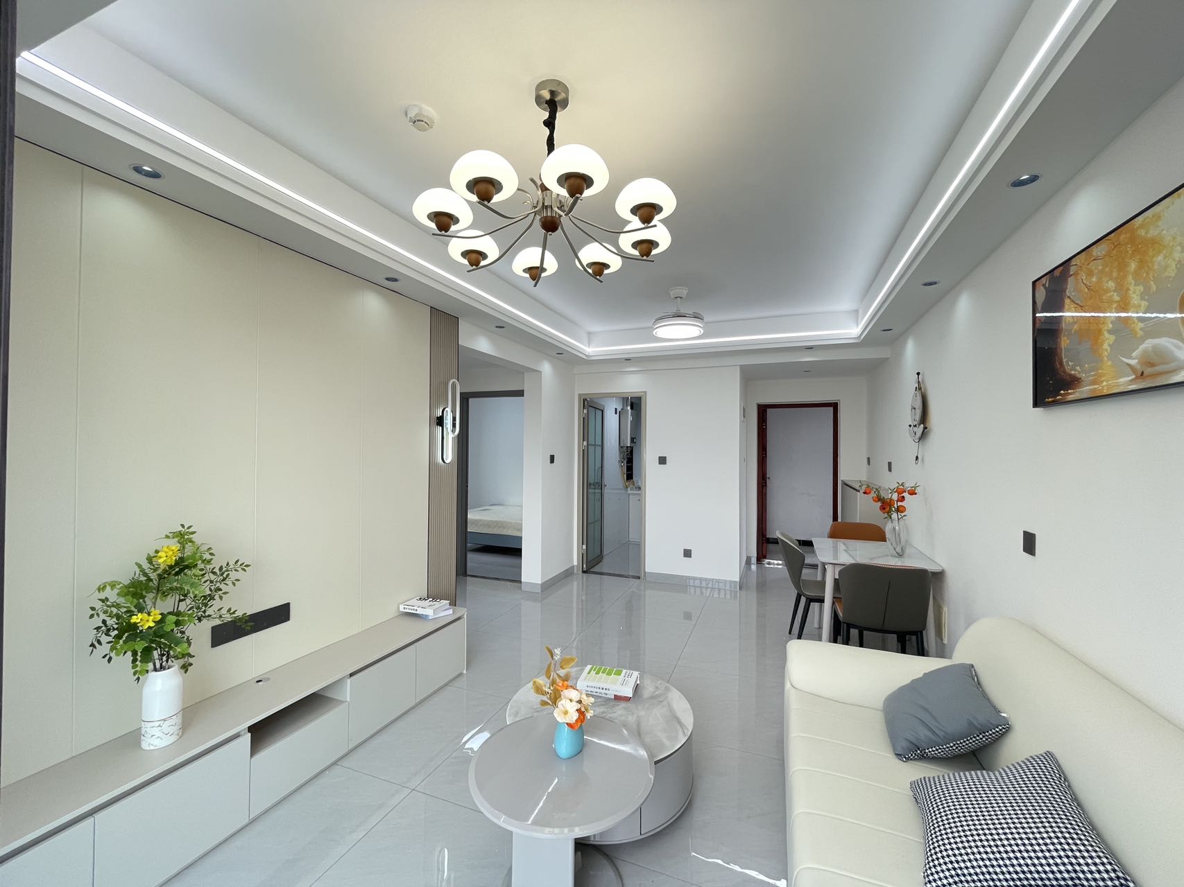 坡博家园一区 2室2厅1卫 99.8万 坡博家园一区 2室2厅1卫 99.8万客厅