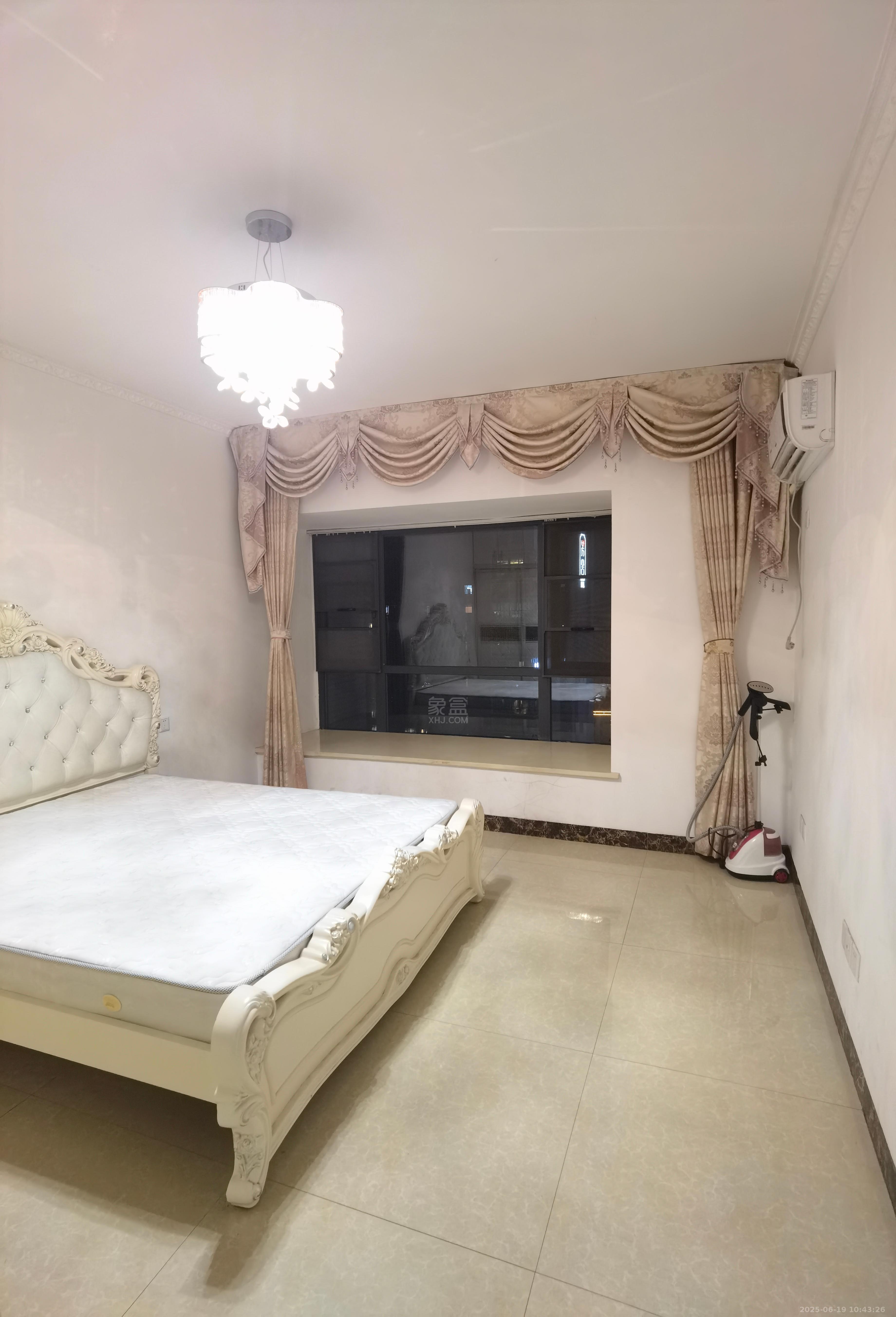 美的城一期 3室2厅2卫 1800.0元/月 美的城一期 3室2厅2卫 1800.0元/月室内图