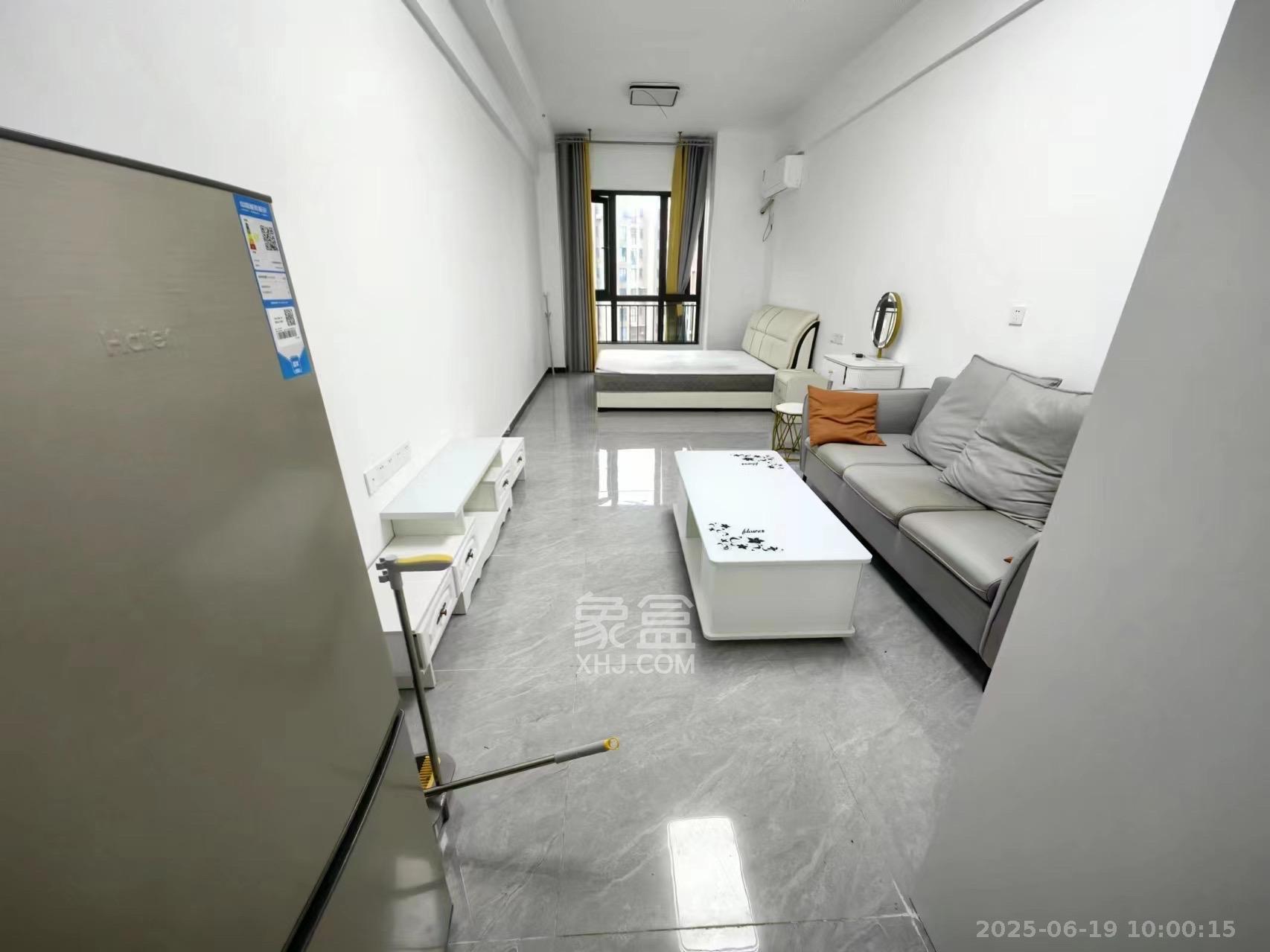 新力铂园(江山云著)  1室1厅1卫    1800.0元/月 新力铂园(江山云著)  1室1厅1卫    1800.0元/月室内图