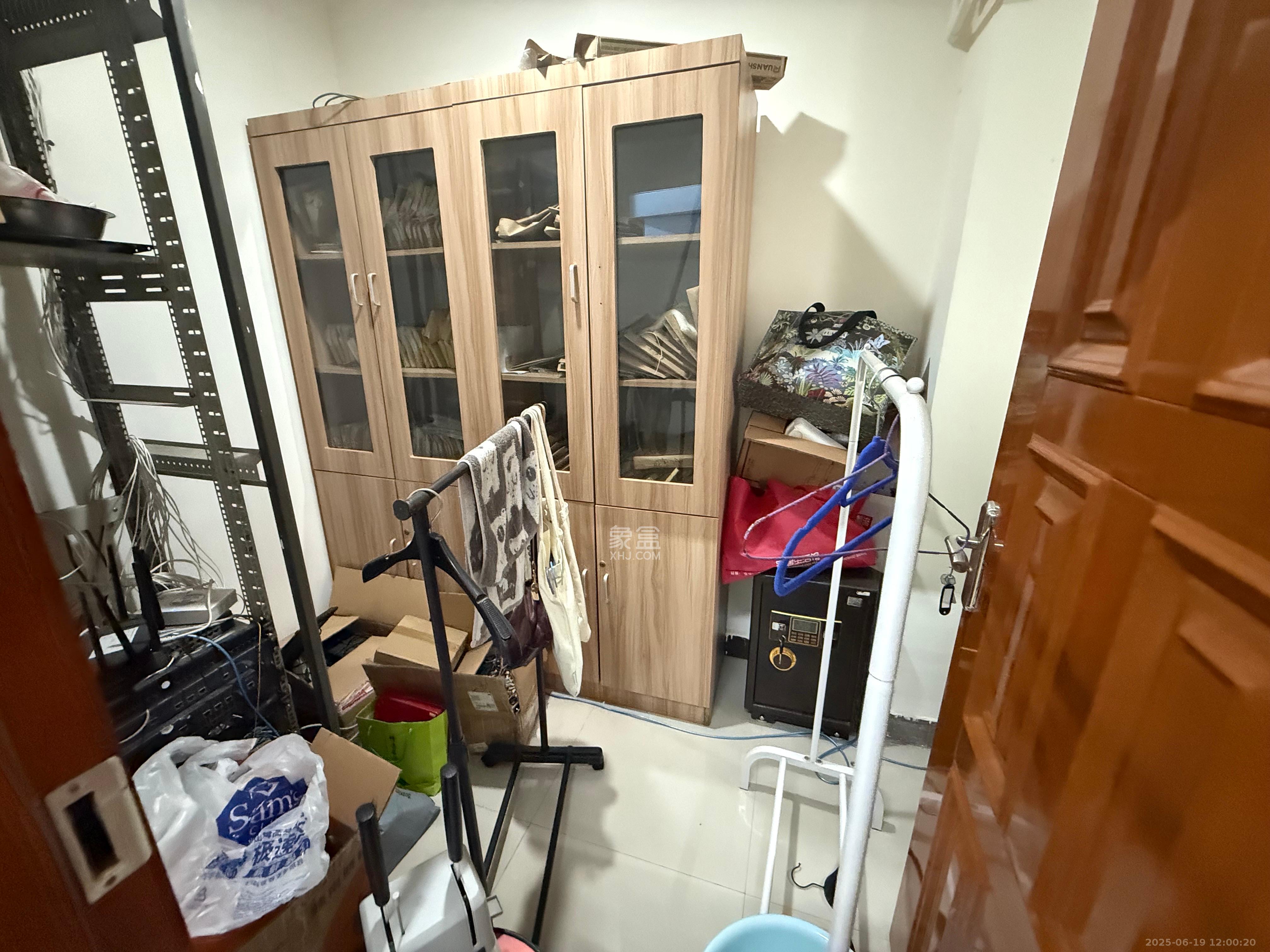 上城金都 5室2厅2卫 12000.0元/月 上城金都 5室2厅2卫 12000.0元/月室内图