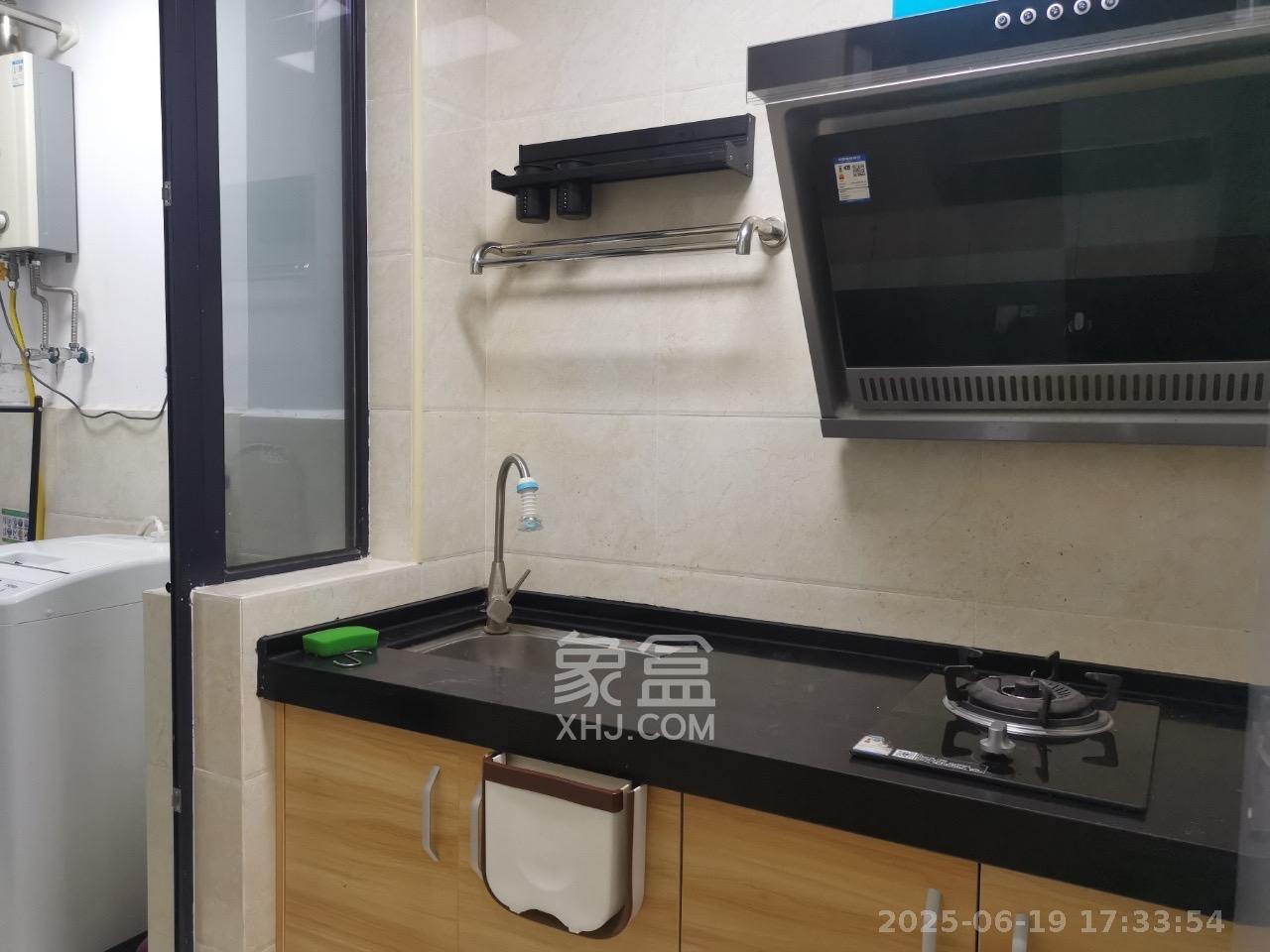 荣悦台  1室1厅1卫    1800.0元/月室内图