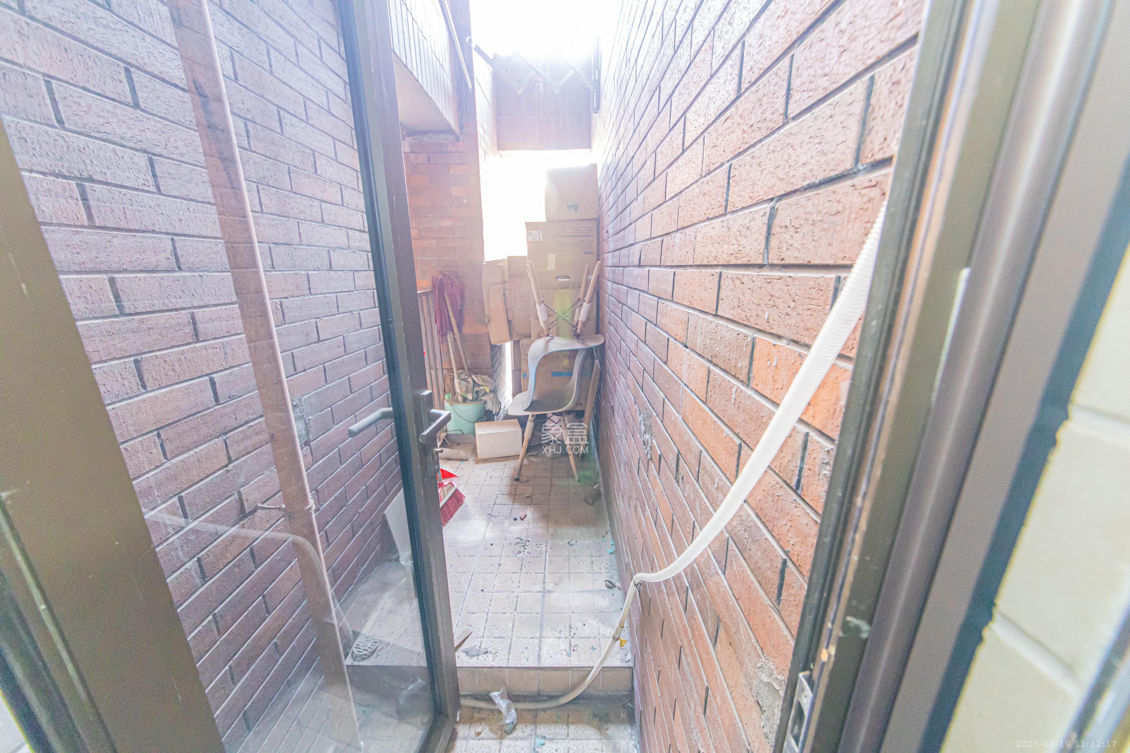 绿地公馆（绿地名邸）  1室1厅1卫    61.0万厨房