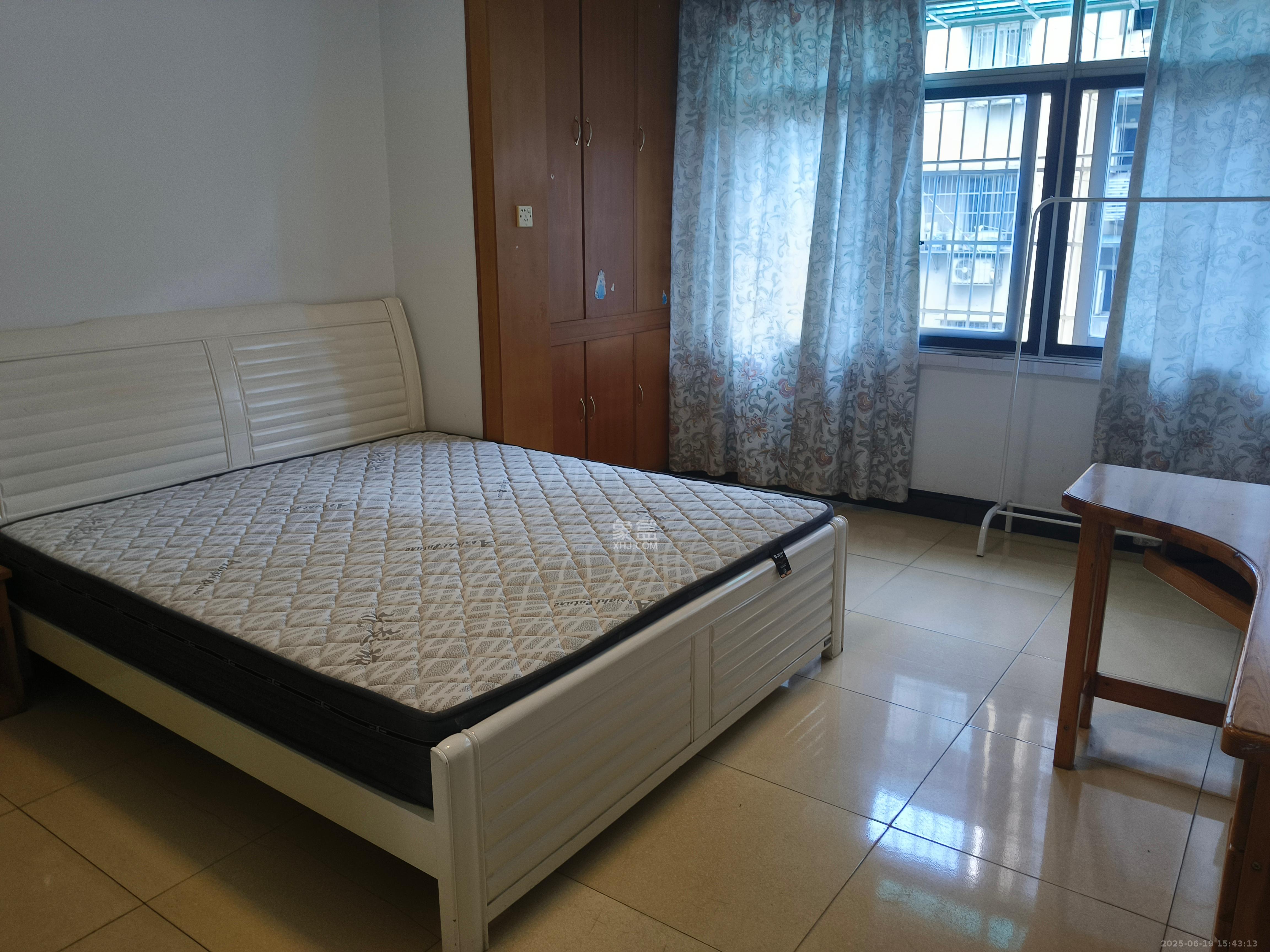 茶馆屋 3室1厅1卫 2000.0元/月 茶馆屋 3室1厅1卫 2000.0元/月室内图