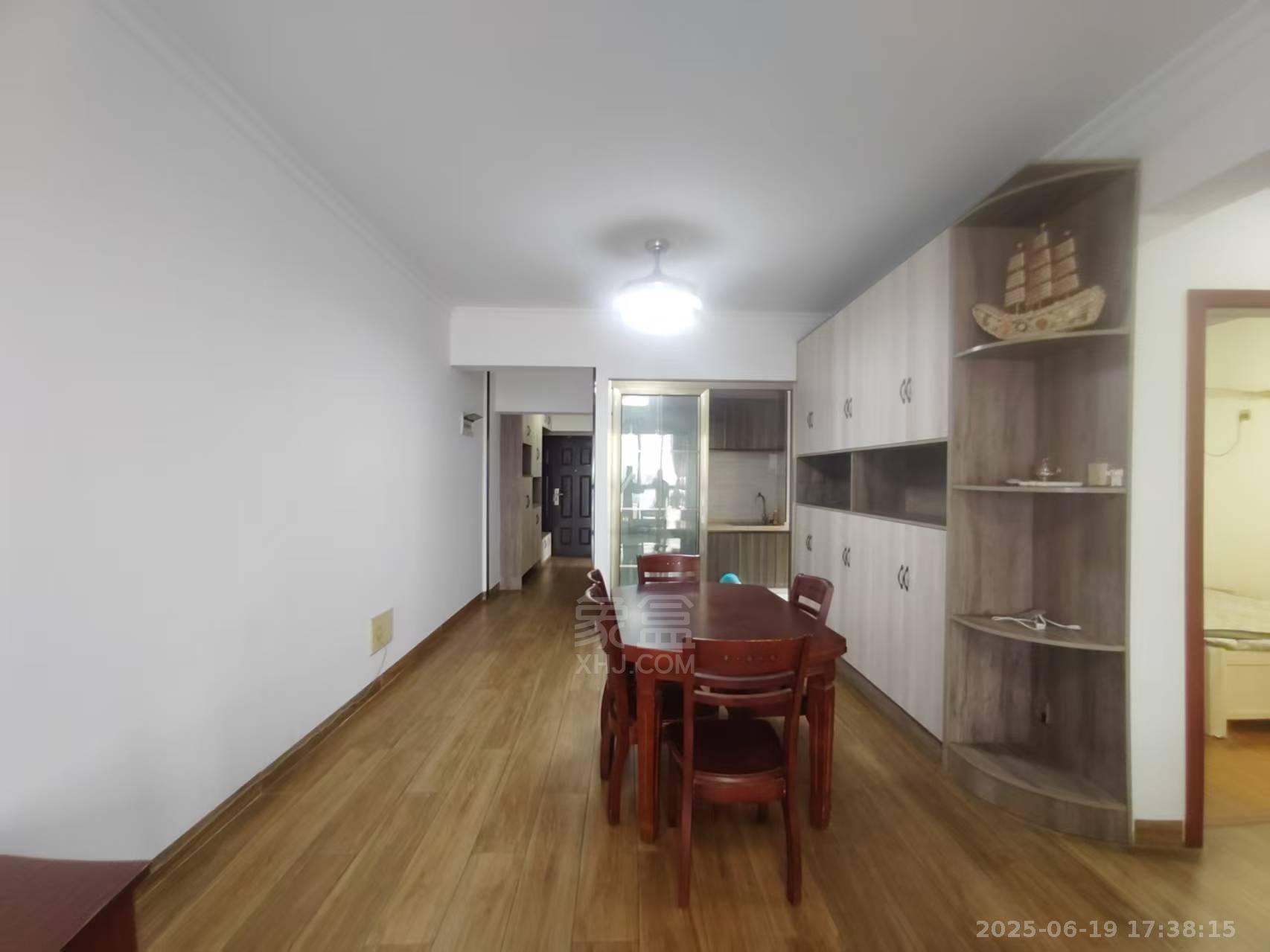 武广国际学苑 3室2厅1卫 2100.0元/月 武广国际学苑 3室2厅1卫 2100.0元/月室内图