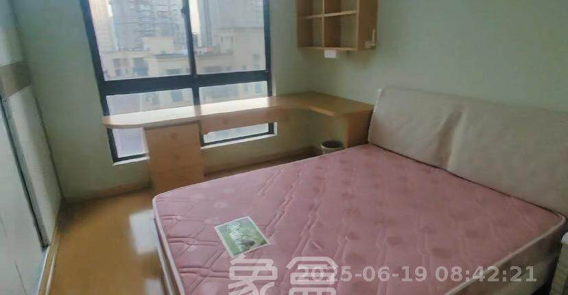 水岸天际（一期、二期）  2室2厅1卫   1800.00元/月室内图