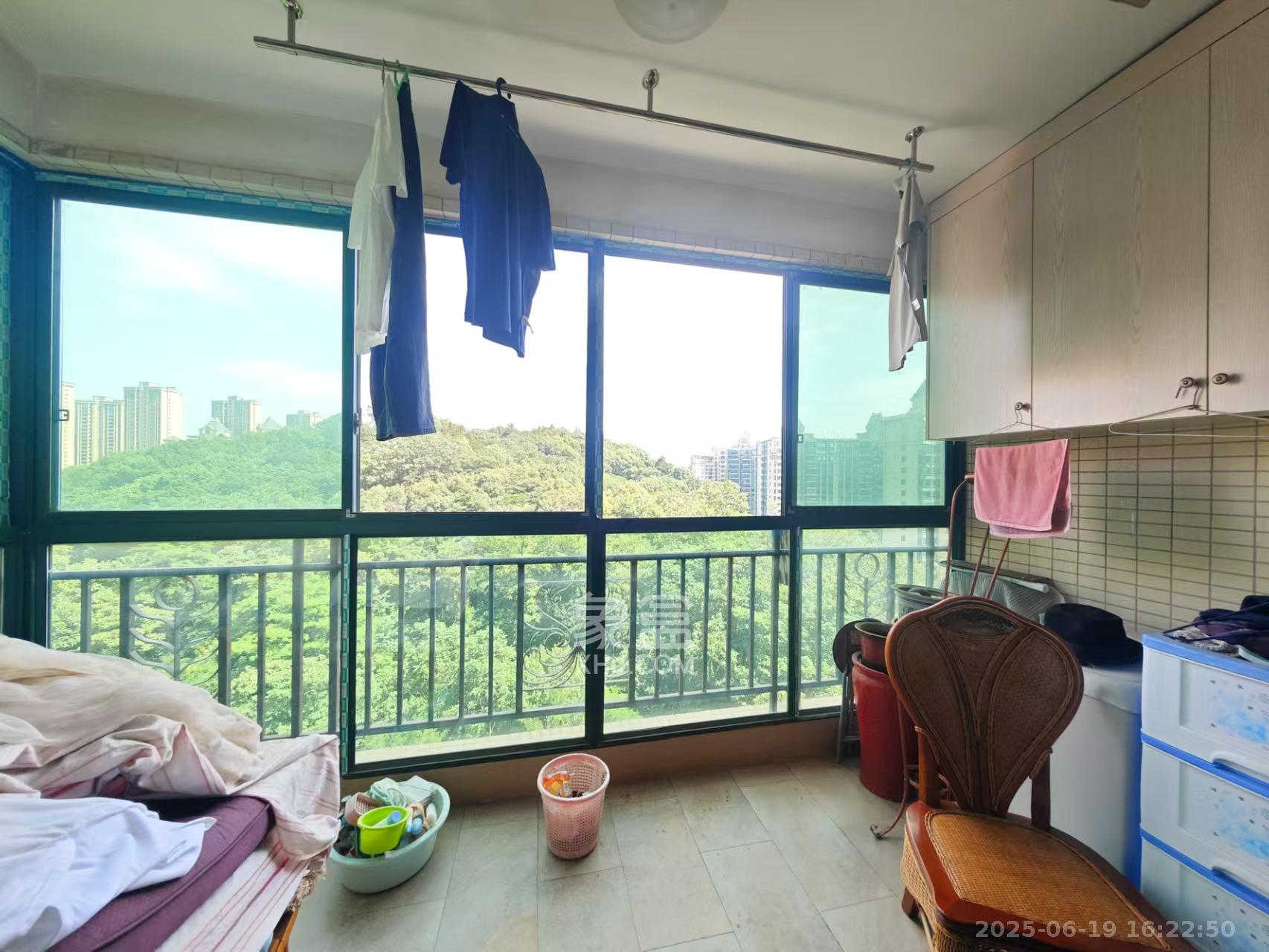 恒大城 3室2厅2卫 2300.0元/月 恒大城 3室2厅2卫 2300.0元/月小区图