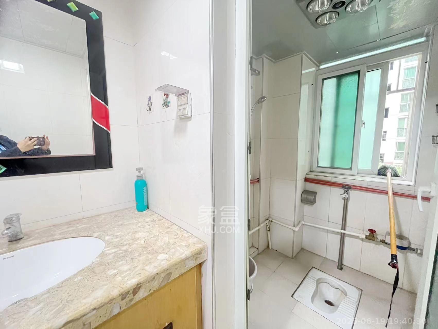 格林星城 3室2厅2卫 2500.0元/月 格林星城 3室2厅2卫 2500.0元/月室内图