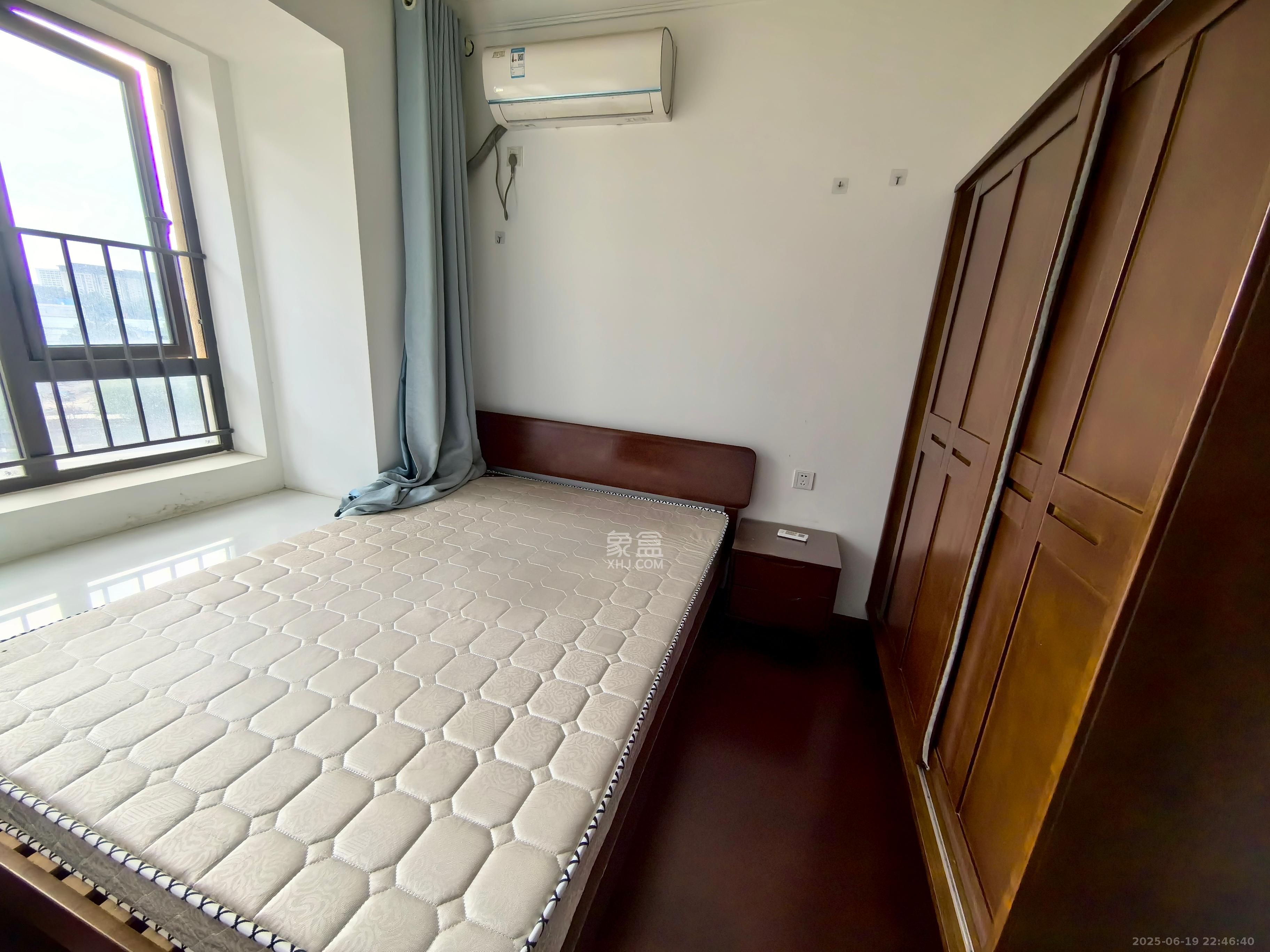 中海新城熙岸(中信新城五期) 3室2厅2卫 2200.0元/月 中海新城熙岸(中信新城五期) 3室2厅2卫 2200.0元/月室内图