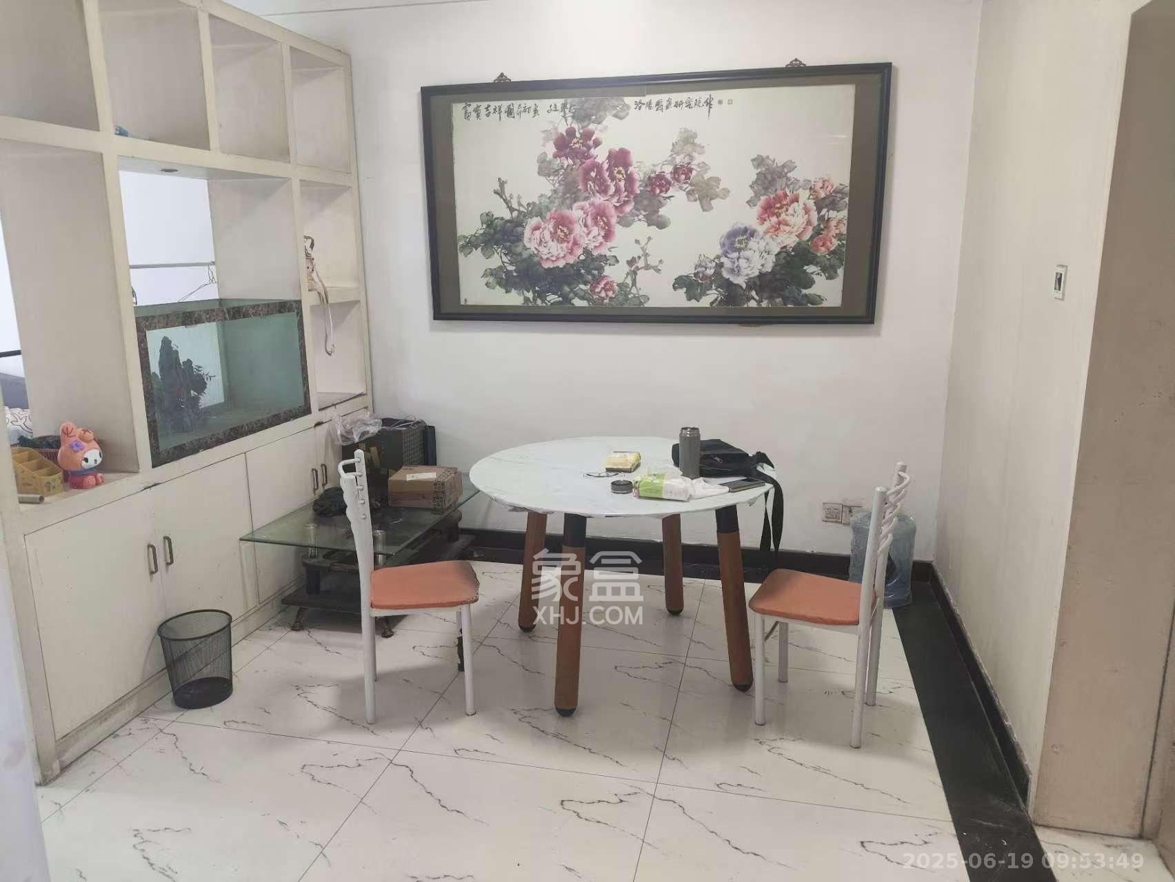 湘凯综合楼 1室0厅0卫 1600.0元/月 湘凯综合楼 1室0厅0卫 1600.0元/月室内图