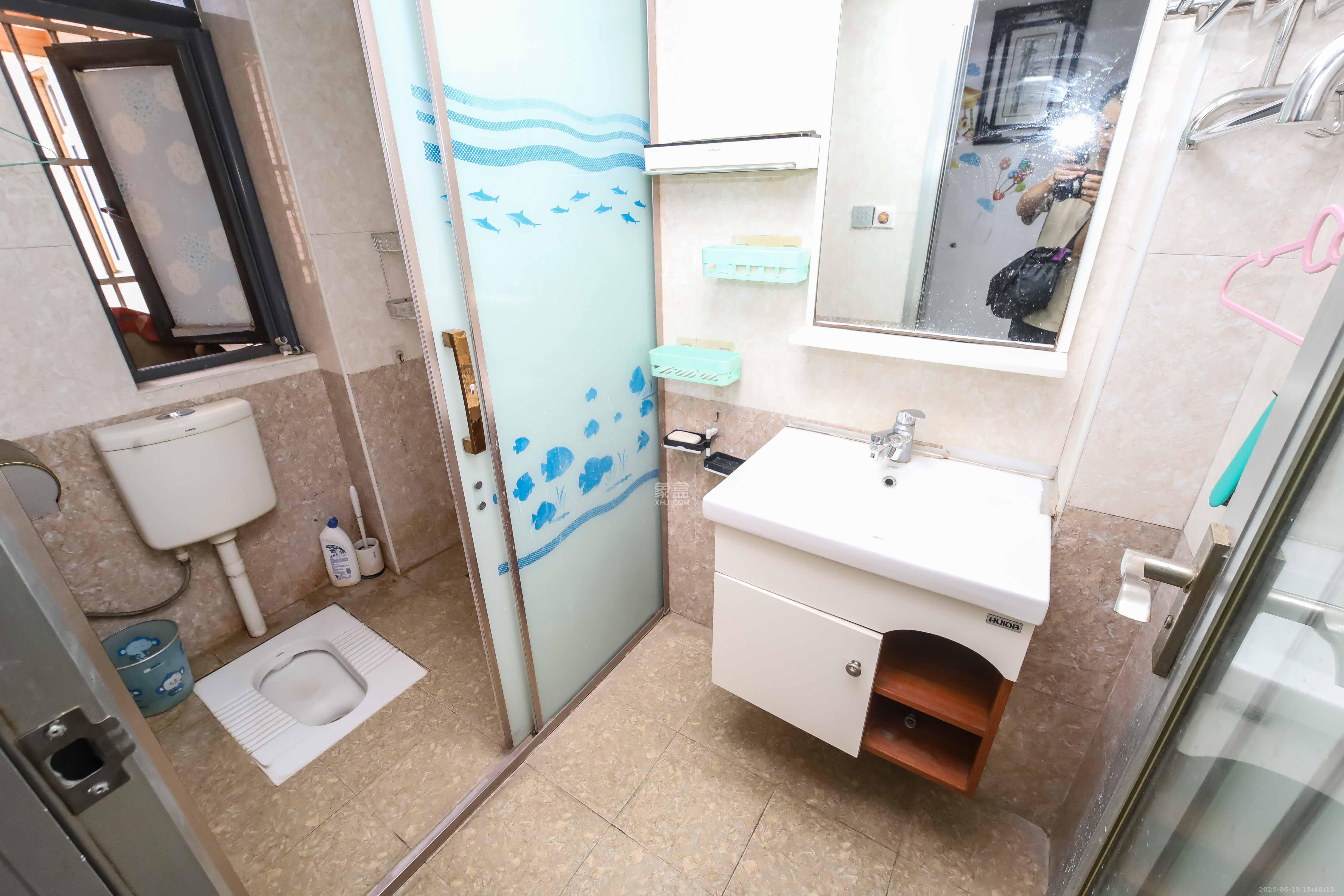 华城广场 2室2厅1卫 72.6万 华城广场 2室2厅1卫 72.6万卫生间