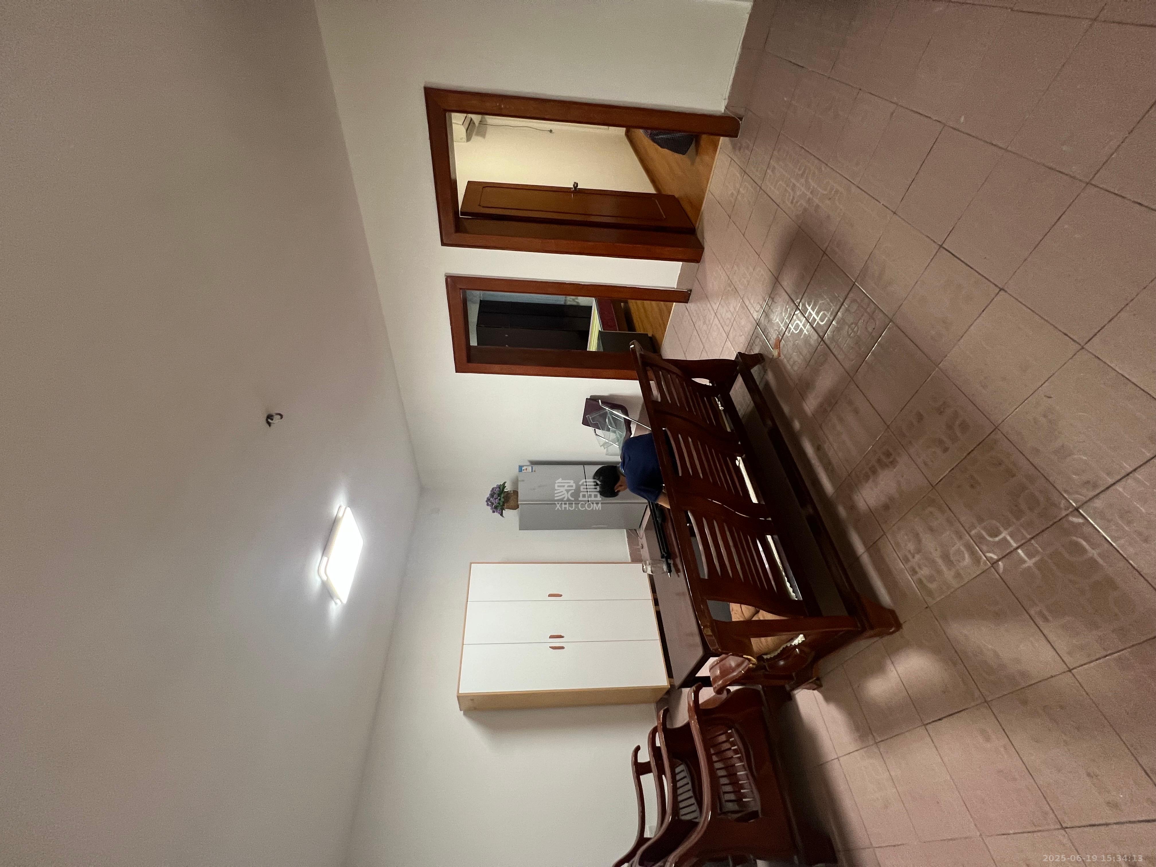 省建苑小区 2室1厅1卫 2000.0元/月 省建苑小区 2室1厅1卫 2000.0元/月室内图