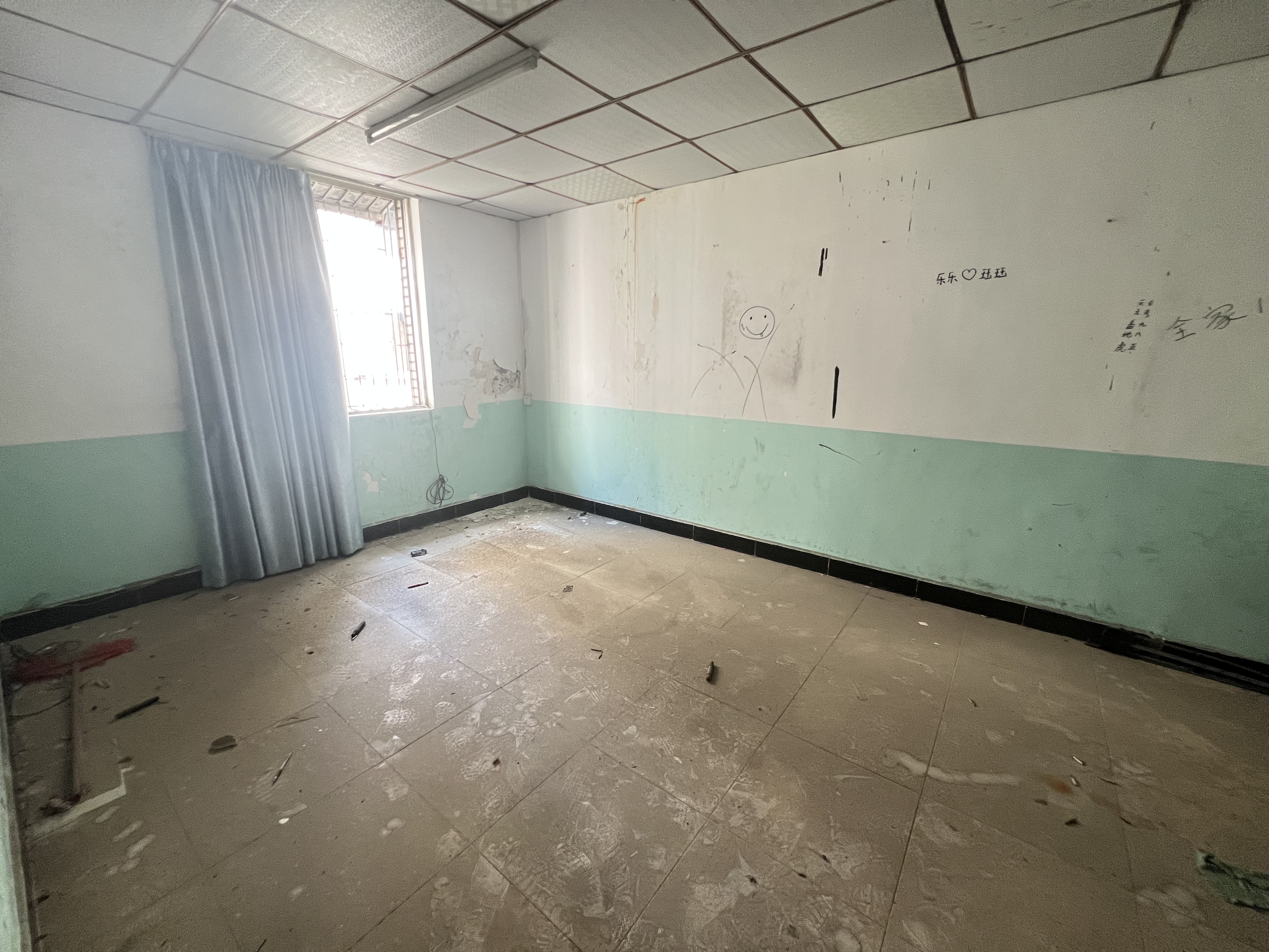 九都大厦 12室2厅3卫 25000.0元/月 九都大厦 12室2厅3卫 25000.0元/月室内图