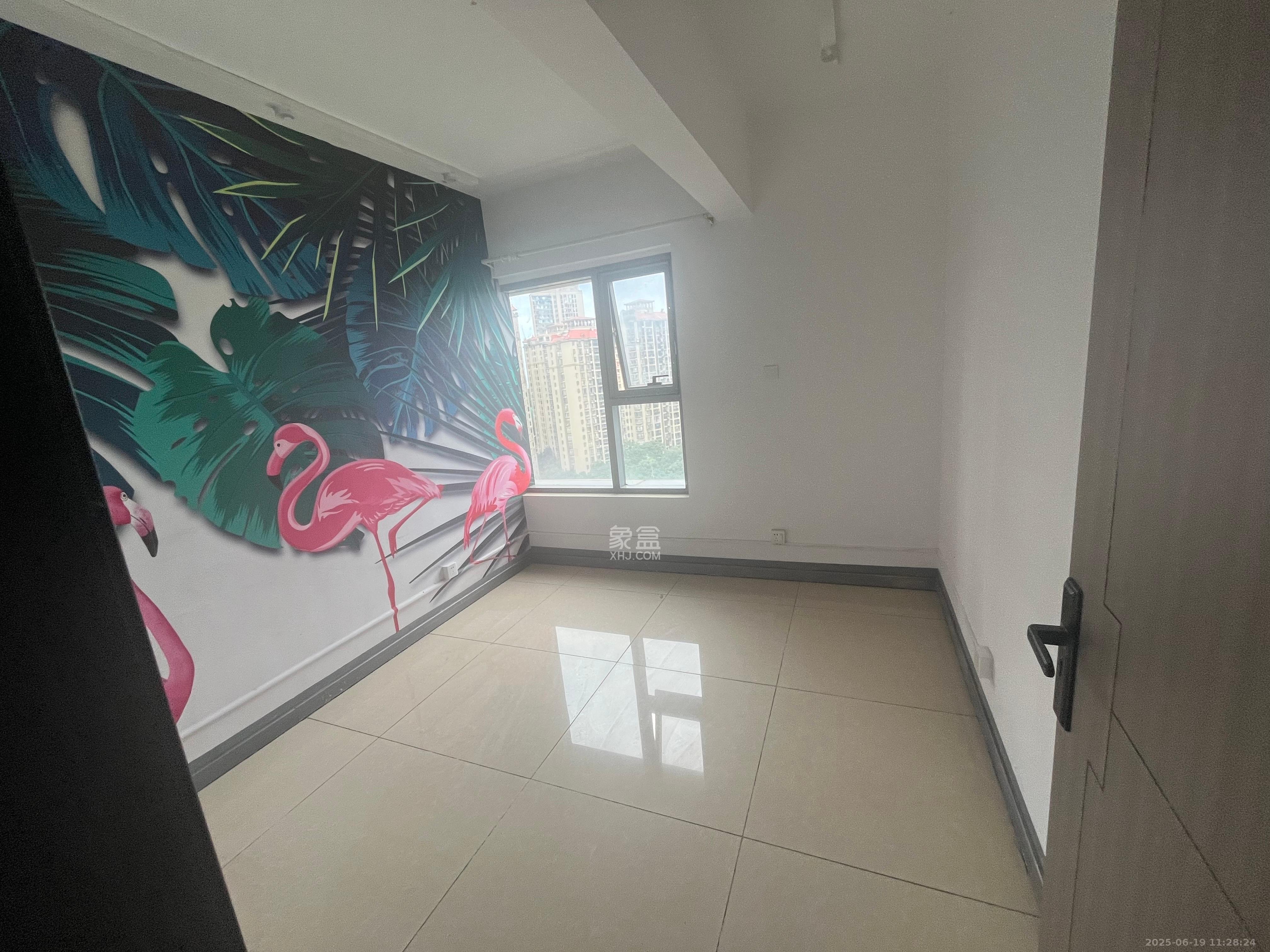 东怡外国(南湖一号) 2室1厅1卫 2200.0元/月 东怡外国(南湖一号) 2室1厅1卫 2200.0元/月室内图