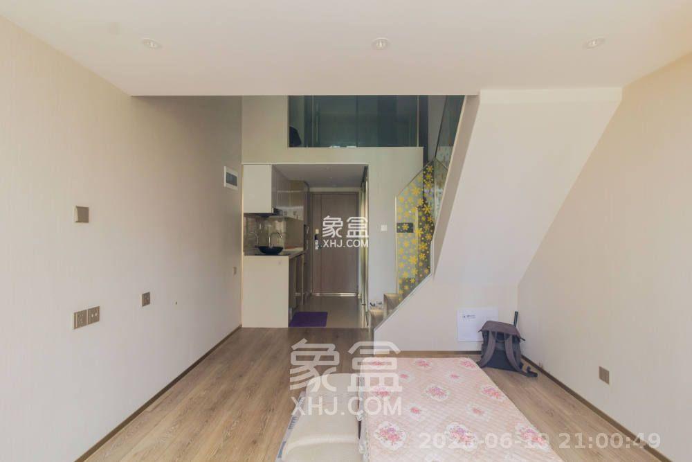 华远海蓝郡  2室2厅1卫   800.00元/月
