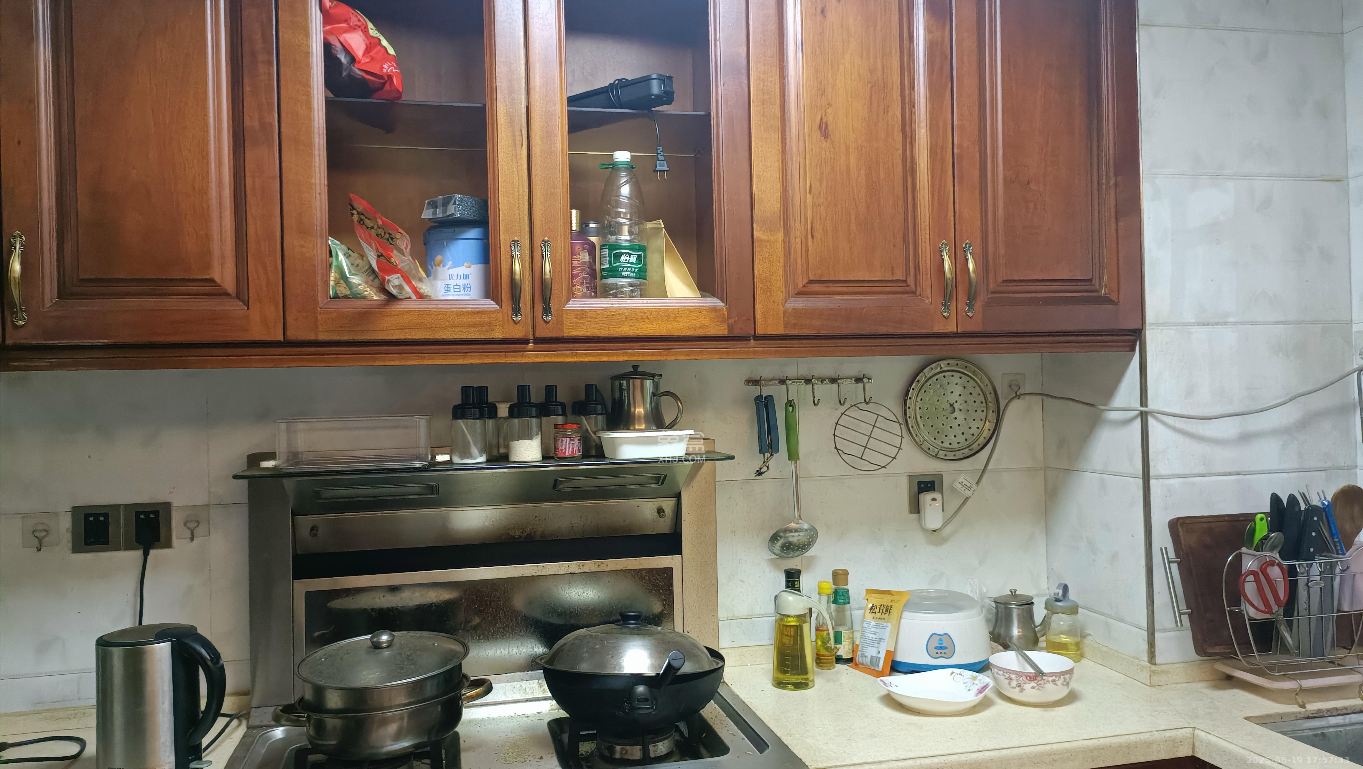 潇湘名城(新里程潇湘名城) 5室2厅2卫 3500.0元/月 潇湘名城(新里程潇湘名城) 5室2厅2卫 3500.0元/月室内图