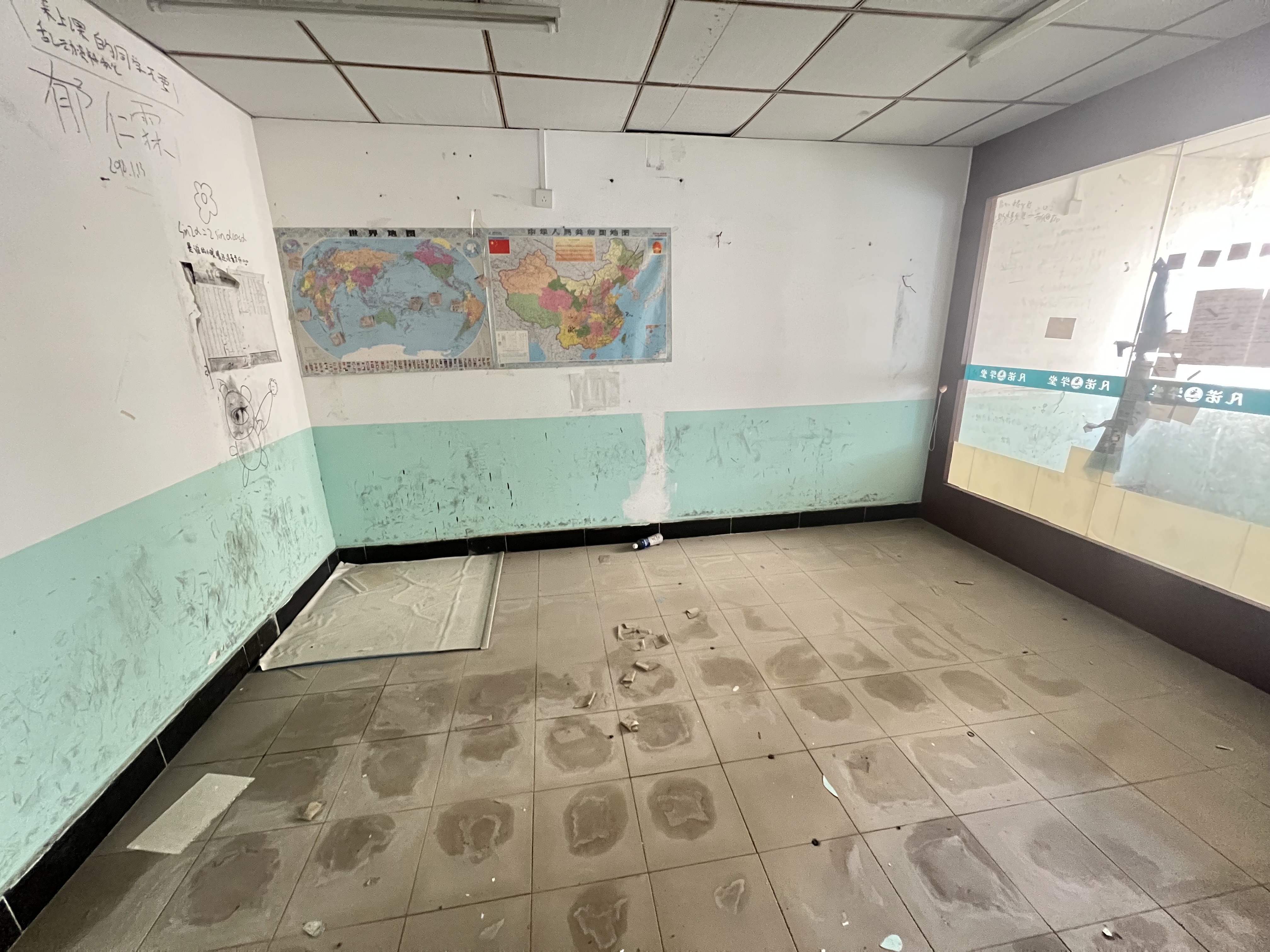 九都大厦 12室2厅3卫 25000.0元/月 九都大厦 12室2厅3卫 25000.0元/月室内图