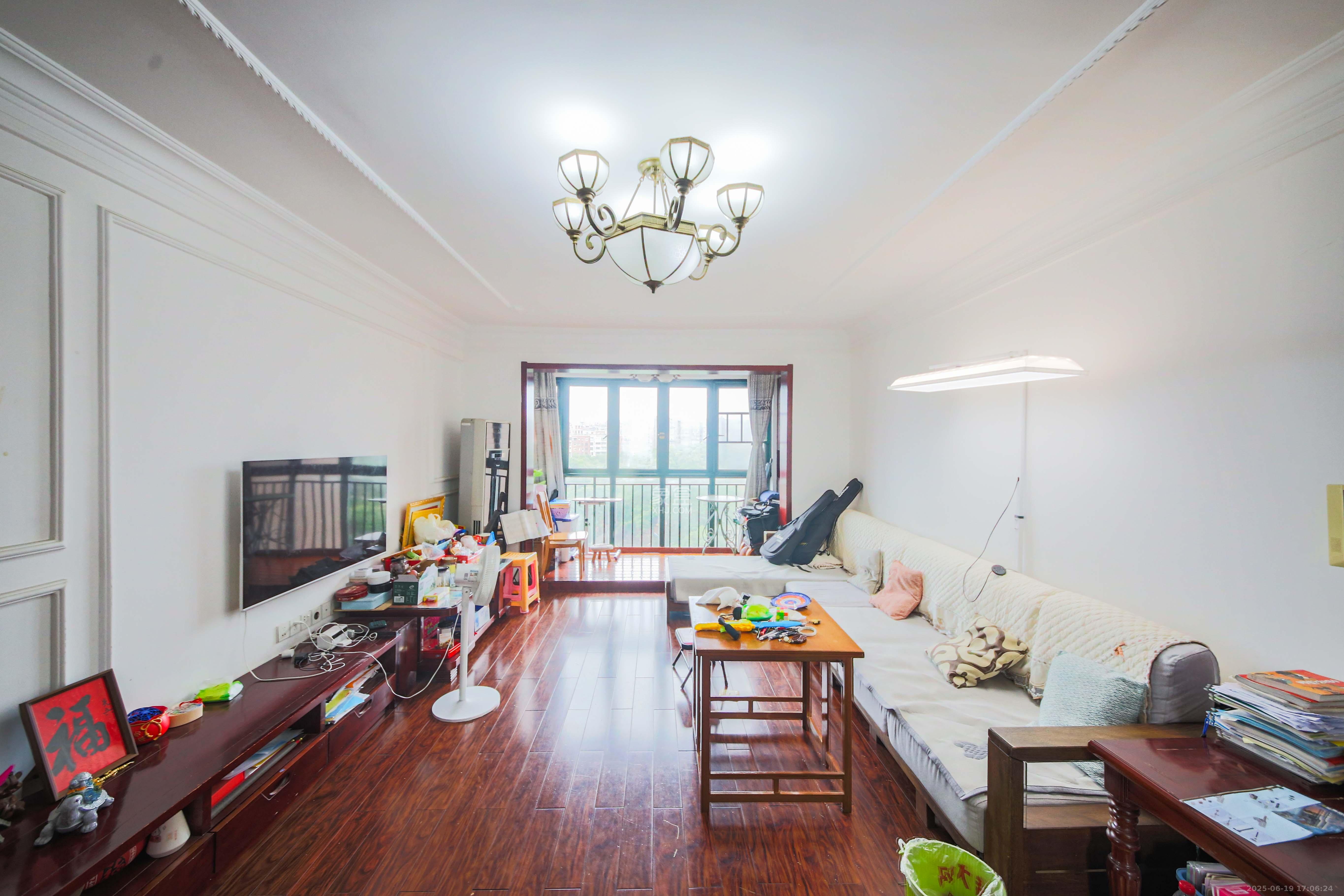 长沙欧洲城  3室2厅1卫    114.0万客厅