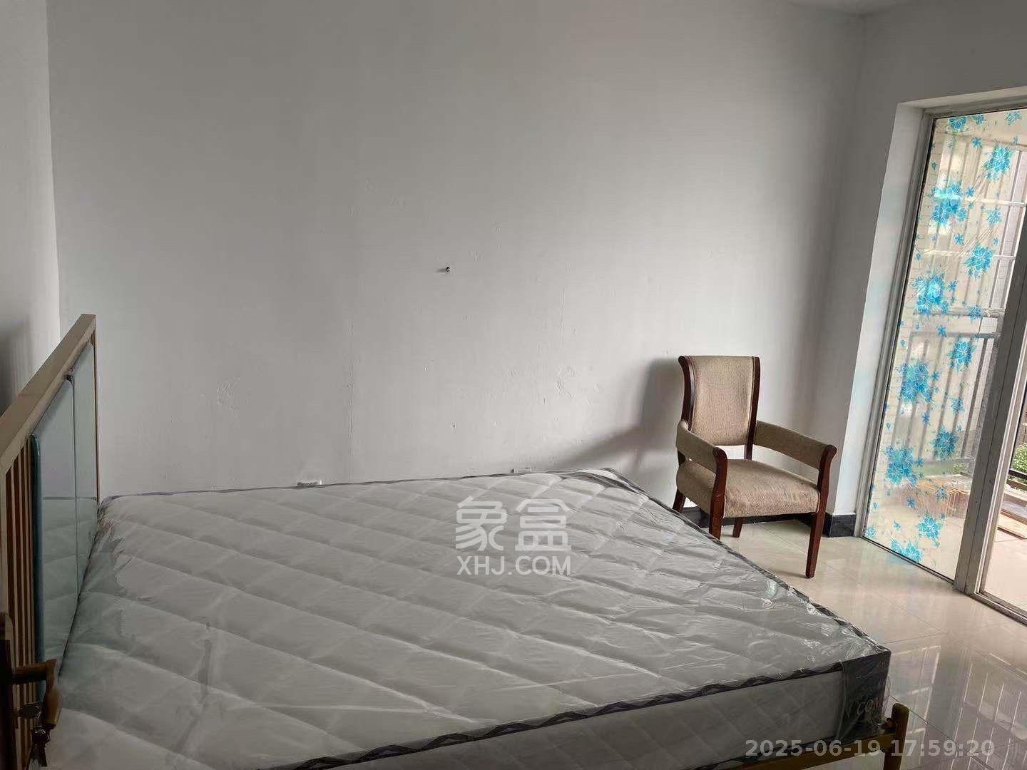 星典时代 3室2厅1卫 2100.0元/月 星典时代 3室2厅1卫 2100.0元/月室内图