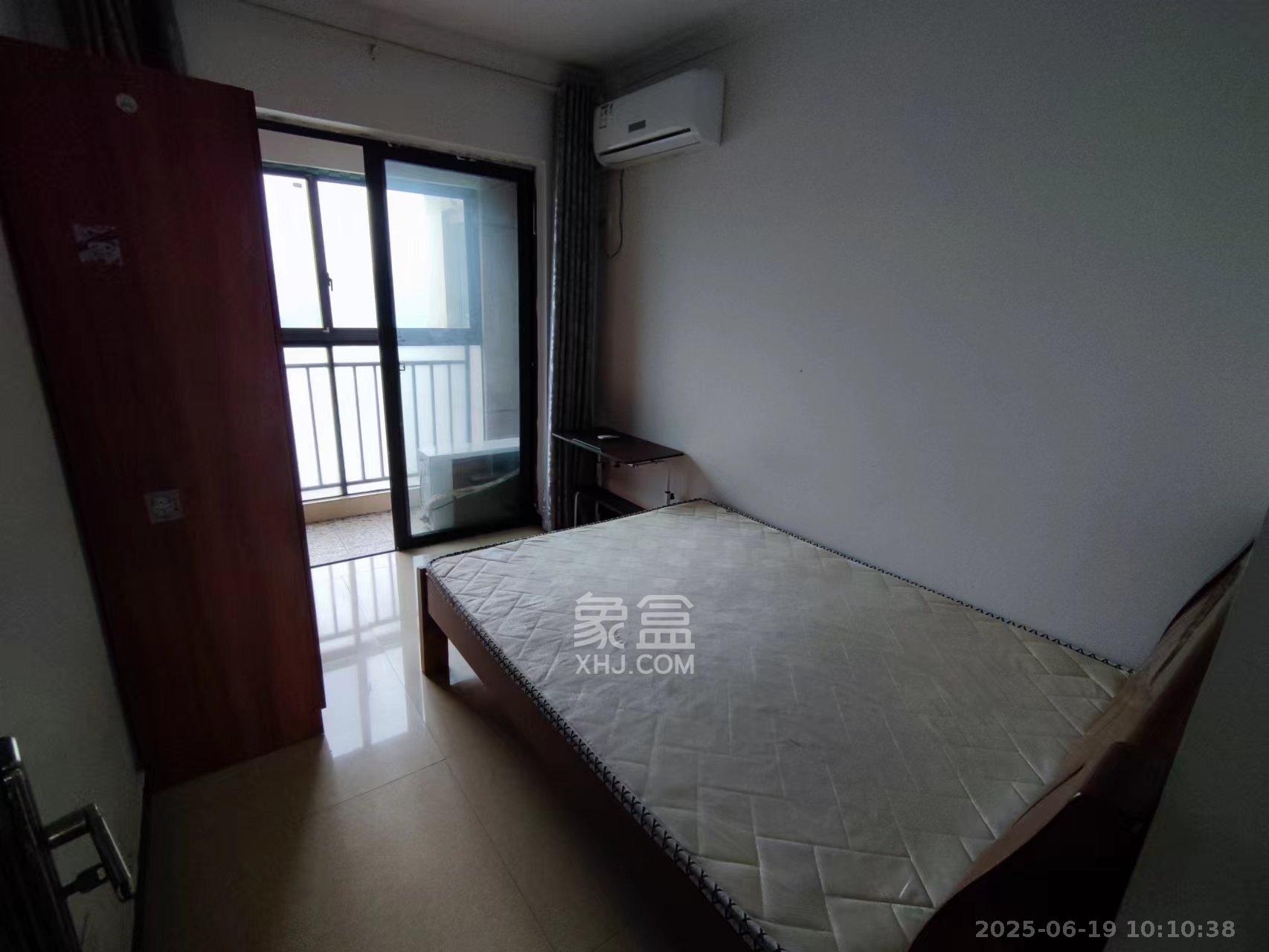 邦盛水岸御园 4室2厅2卫 2400.0元/月 邦盛水岸御园 4室2厅2卫 2400.0元/月室内图