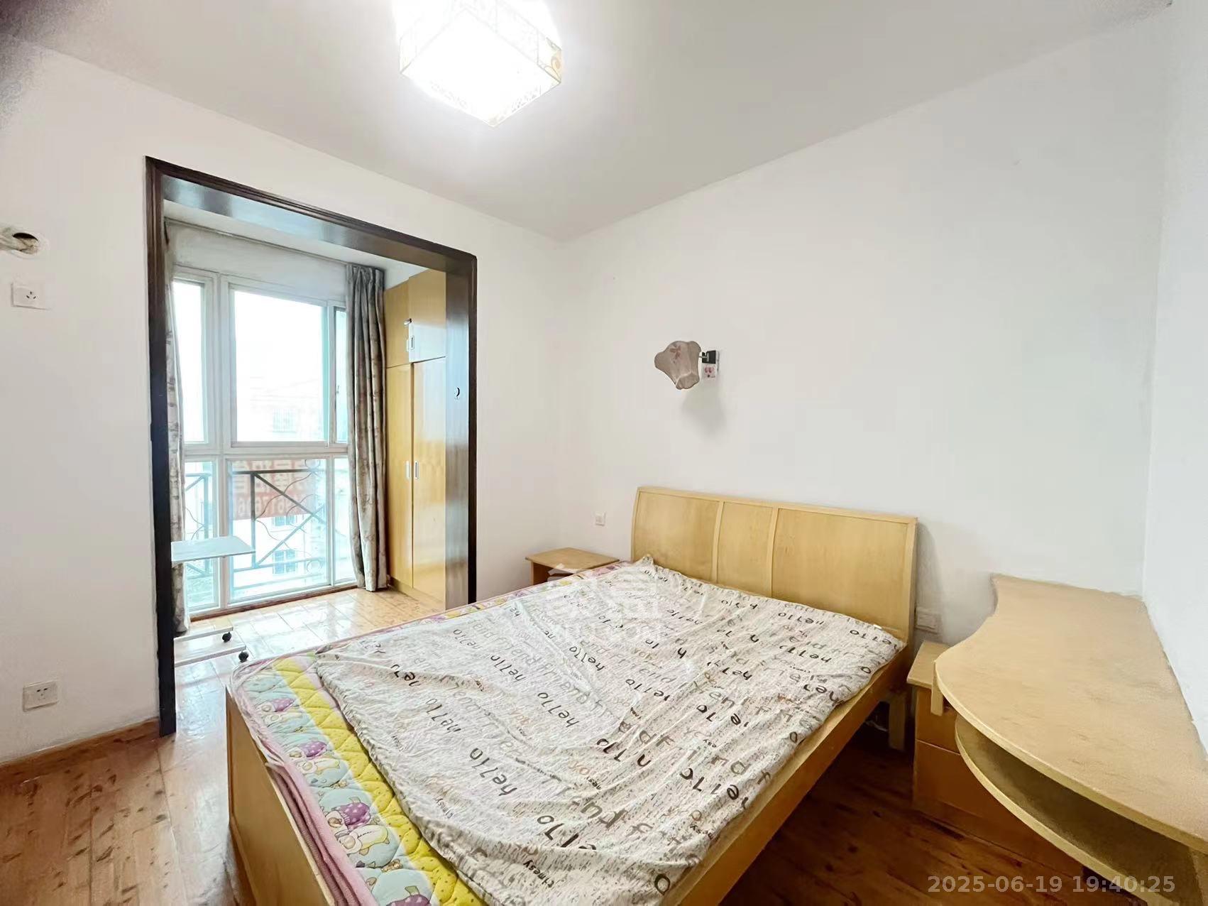 格林星城  3室2厅2卫    2500.0元/月室内图