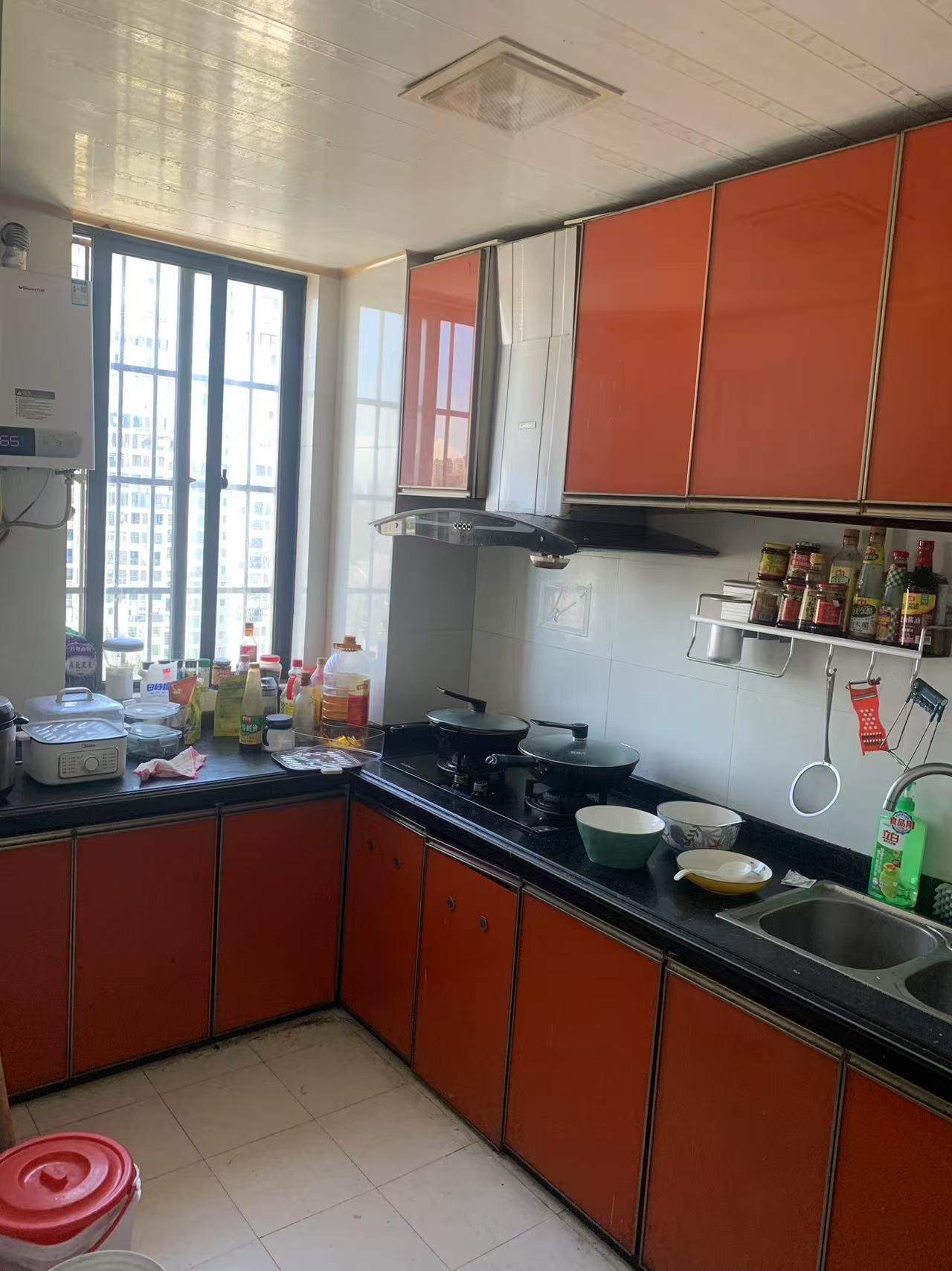 西城一号 3室2厅2卫 2300.0元/月 西城一号 3室2厅2卫 2300.0元/月室内图