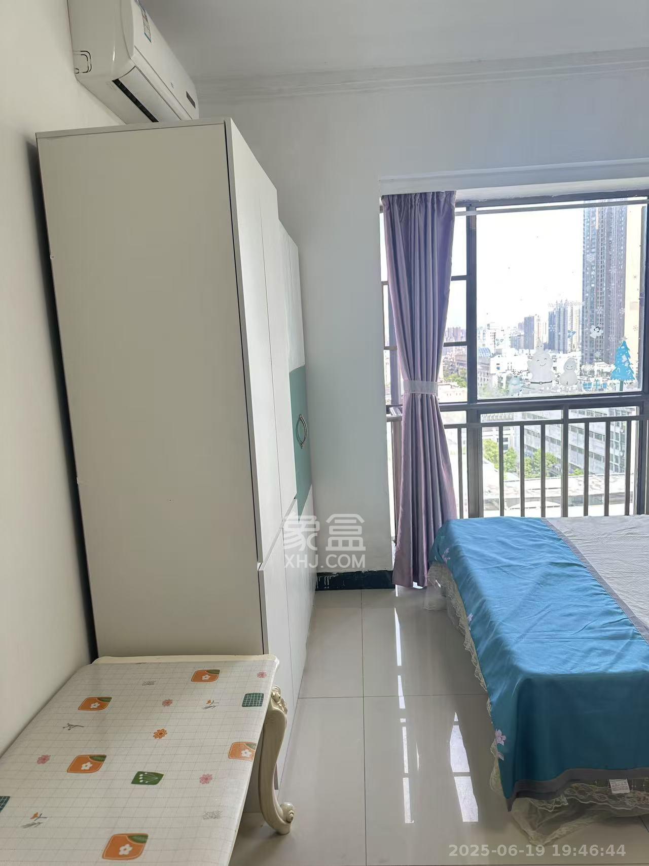 东上一品  1室1厅1卫   1200.00元/月室内图
