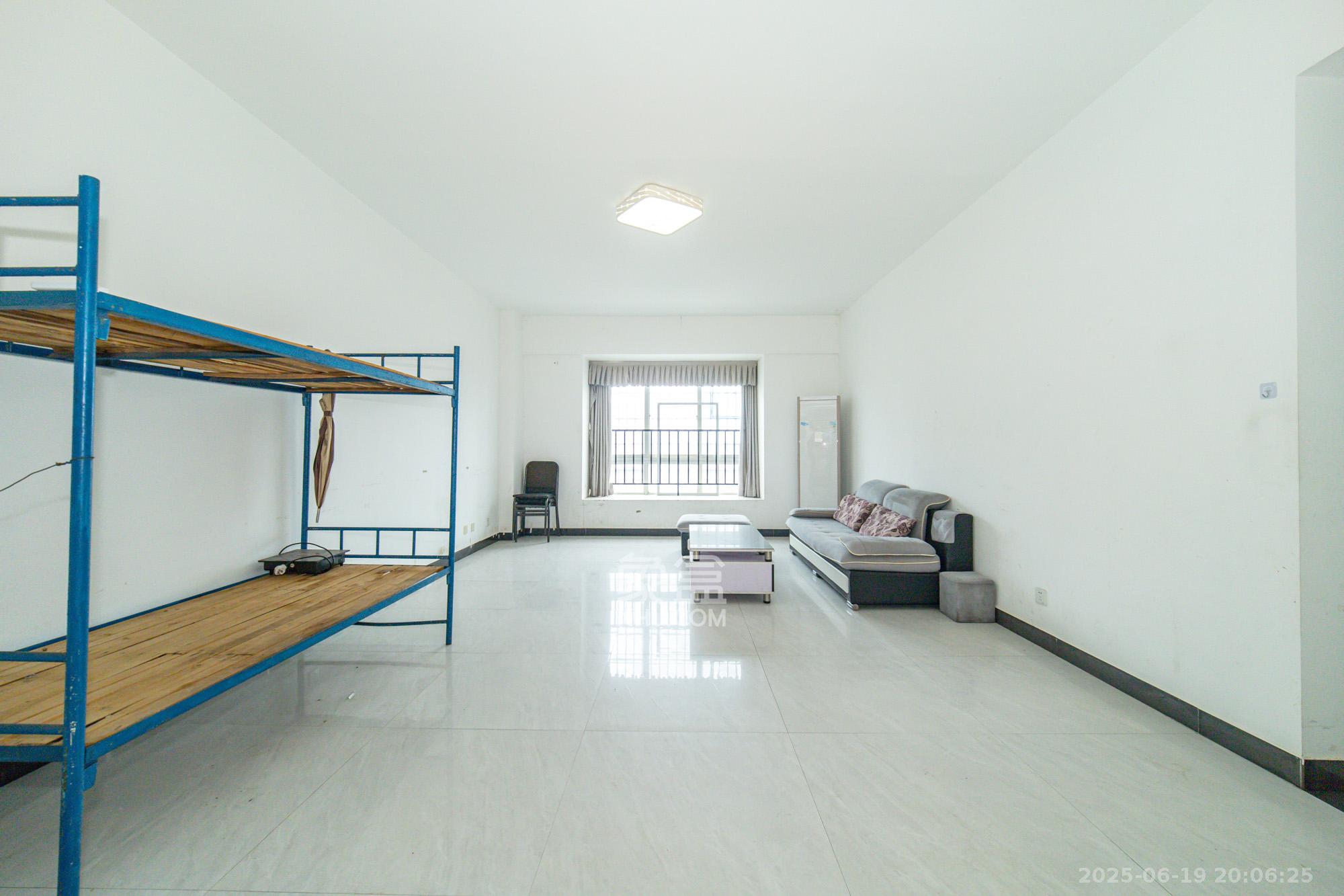 筑梦园  3室2厅1卫    78.0万 筑梦园  3室2厅1卫    78.0万