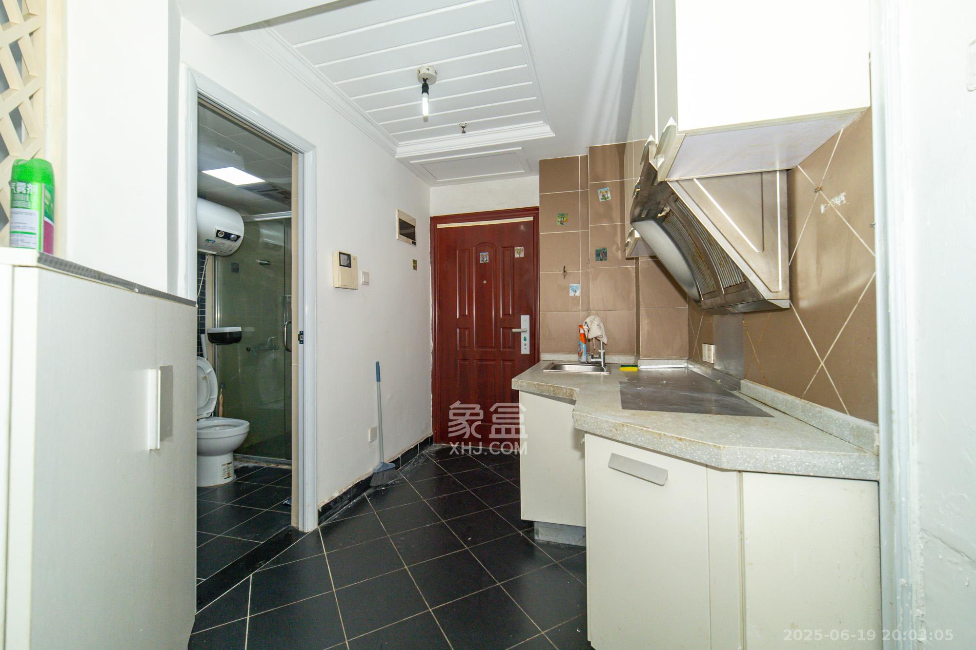 时代星城 1室1厅1卫 21.8万 时代星城 1室1厅1卫 21.8万厨房