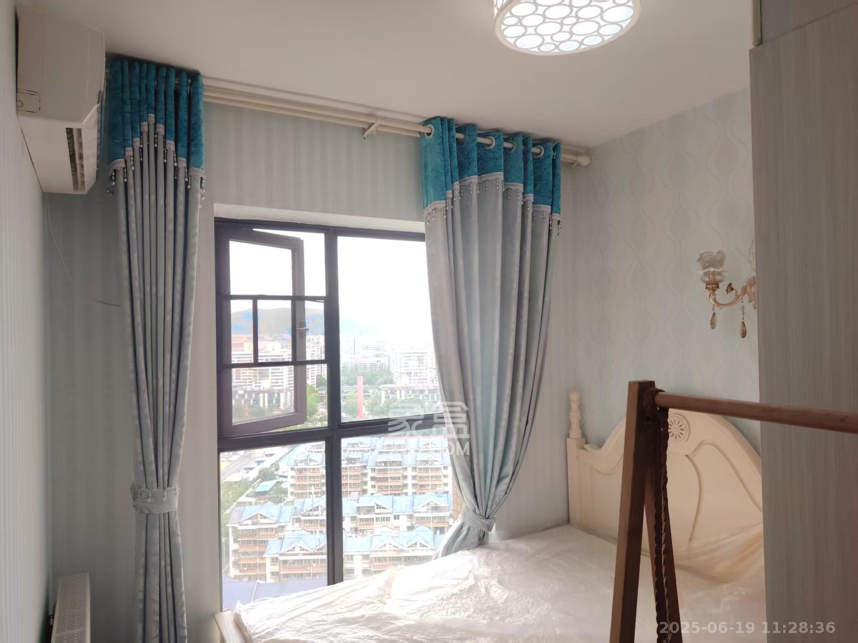 兰亭湾畔  4室2厅2卫    3700.0元/月室内图