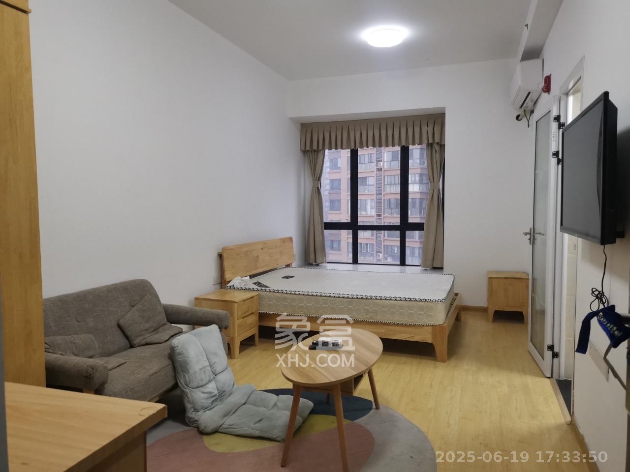 荣悦台  1室1厅1卫    1800.0元/月室内图