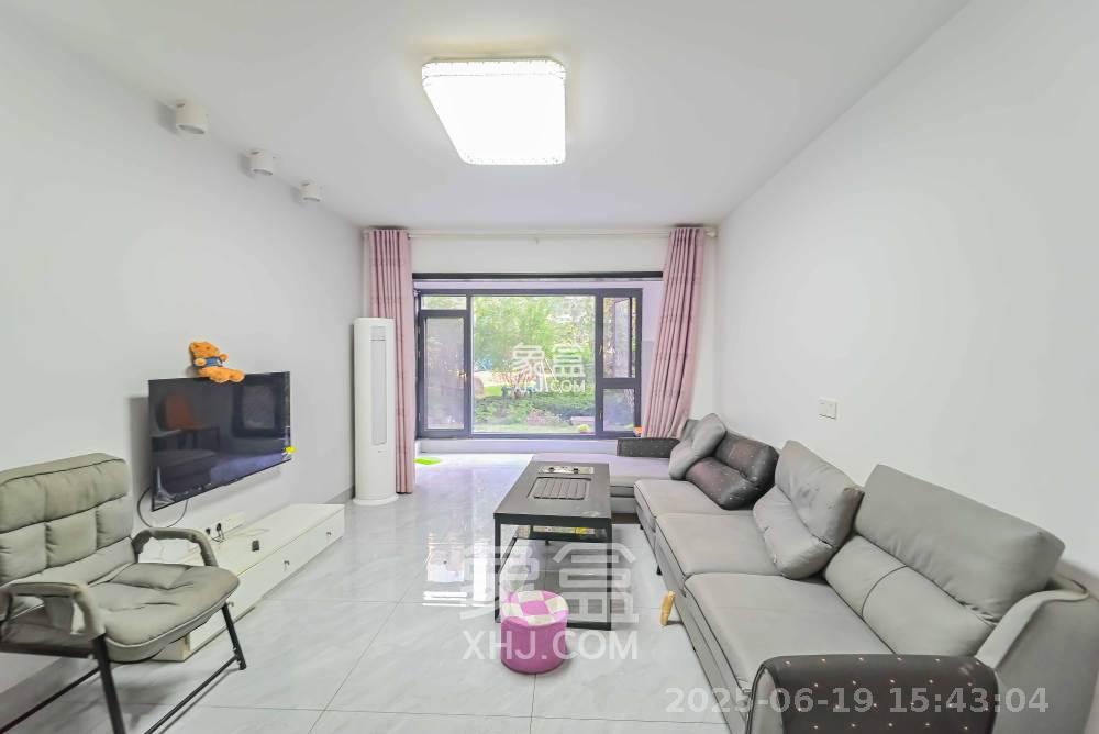 保利大都汇一期、二期  3室2厅2卫    3300.0元/月 保利大都汇一期、二期  3室2厅2卫    3300.0元/月