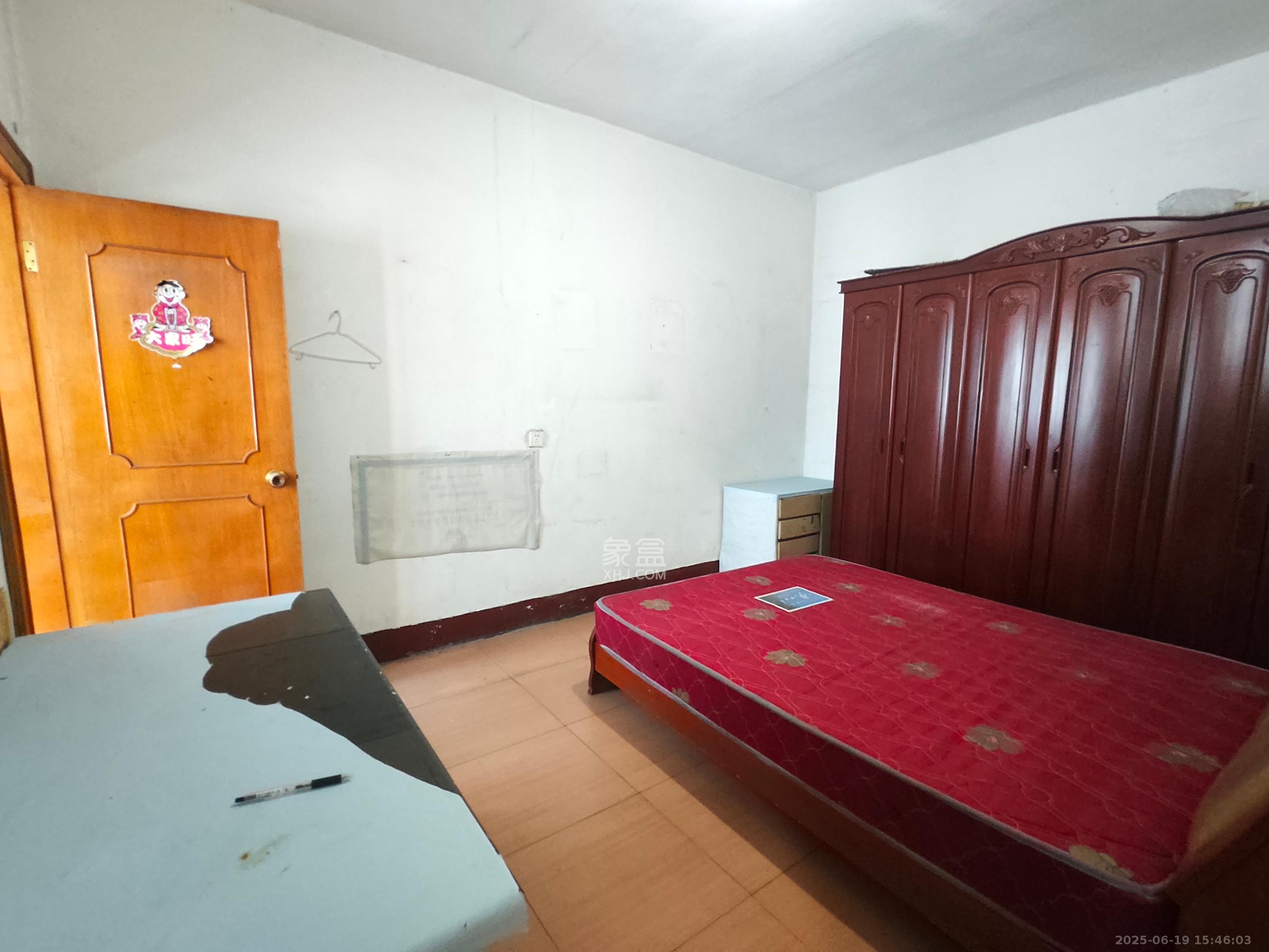 曾家湾13号生活区(友谊集团公司宿舍) 2室1厅1卫 1000.0元/月 曾家湾13号生活区(友谊集团公司宿舍) 2室1厅1卫 1000.0元/月室内图