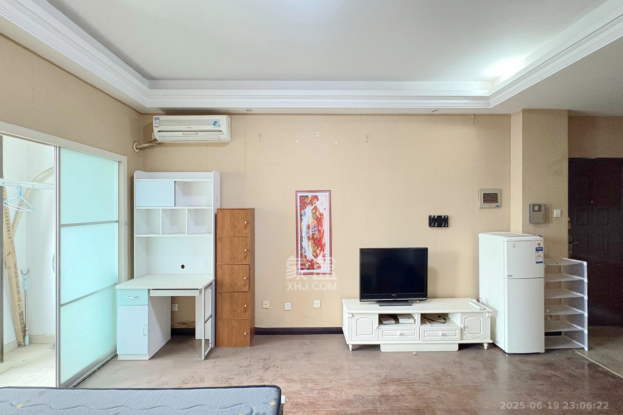 铂宫  1室1厅1卫    58.0万 铂宫  1室1厅1卫    58.0万卧室