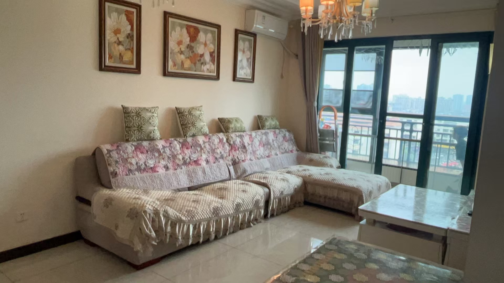 恒大绿洲 3室2厅1卫 1600.0元/月 恒大绿洲 3室2厅1卫 1600.0元/月室内图