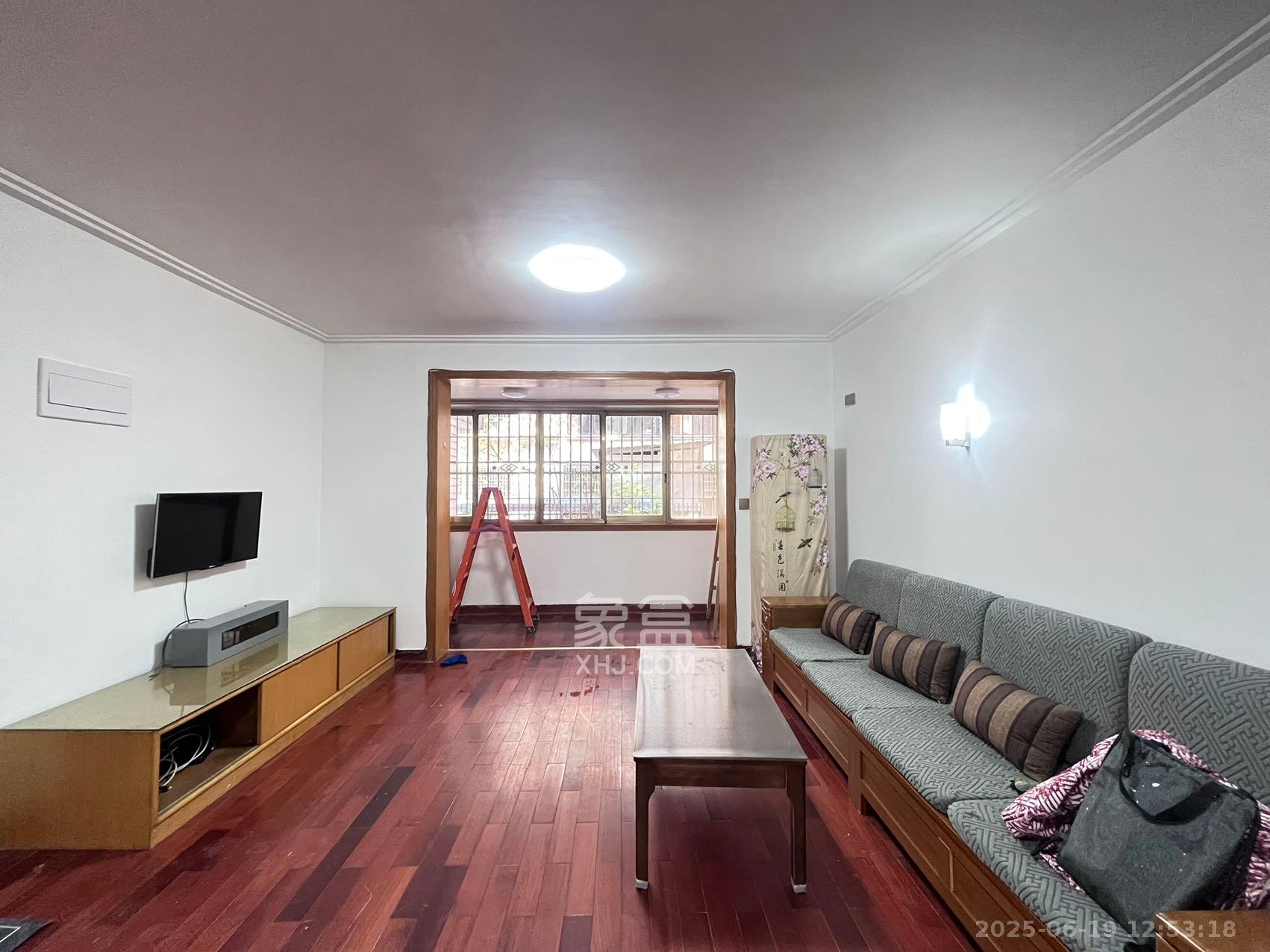 省机械工业学院(湖南工业职业学院雨花校区) 3室1厅1卫 2200.0元/月 省机械工业学院(湖南工业职业学院雨花校区) 3室1厅1卫 2200.0元/月室内图