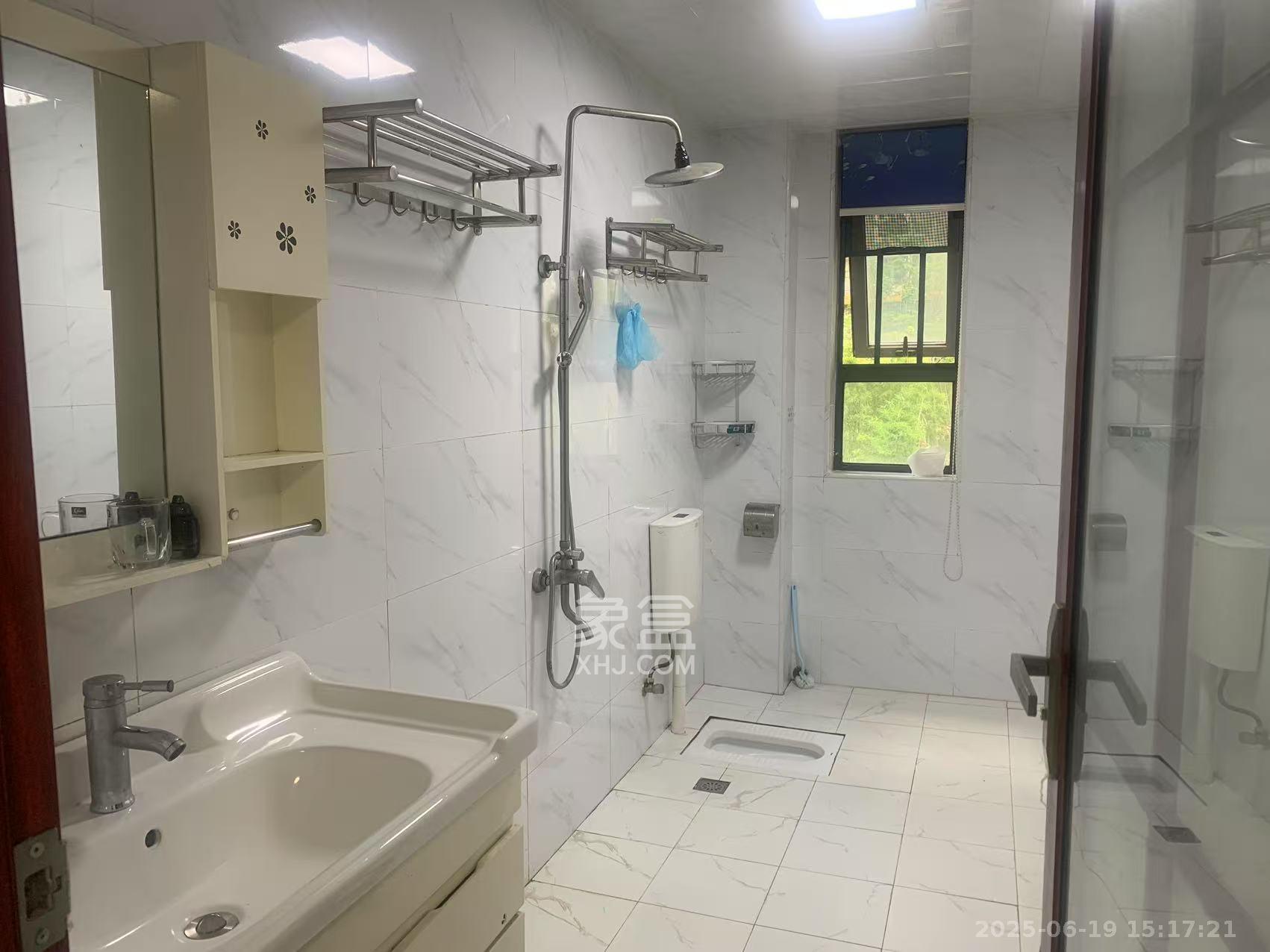 恒基凯旋门三期 3室2厅1卫 2100.0元/月 恒基凯旋门三期 3室2厅1卫 2100.0元/月室内图