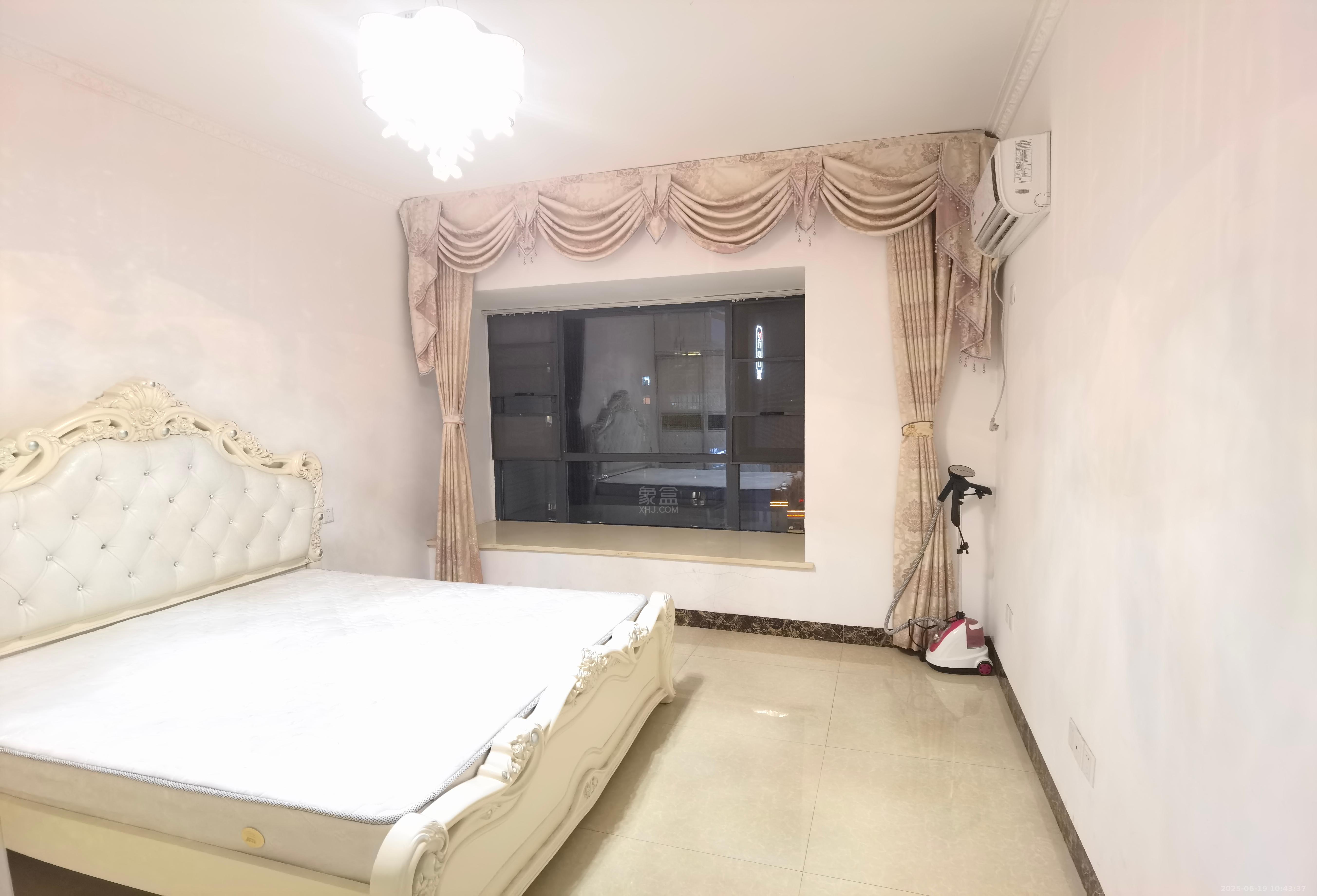 美的城一期 3室2厅2卫 1800.0元/月 美的城一期 3室2厅2卫 1800.0元/月室内图